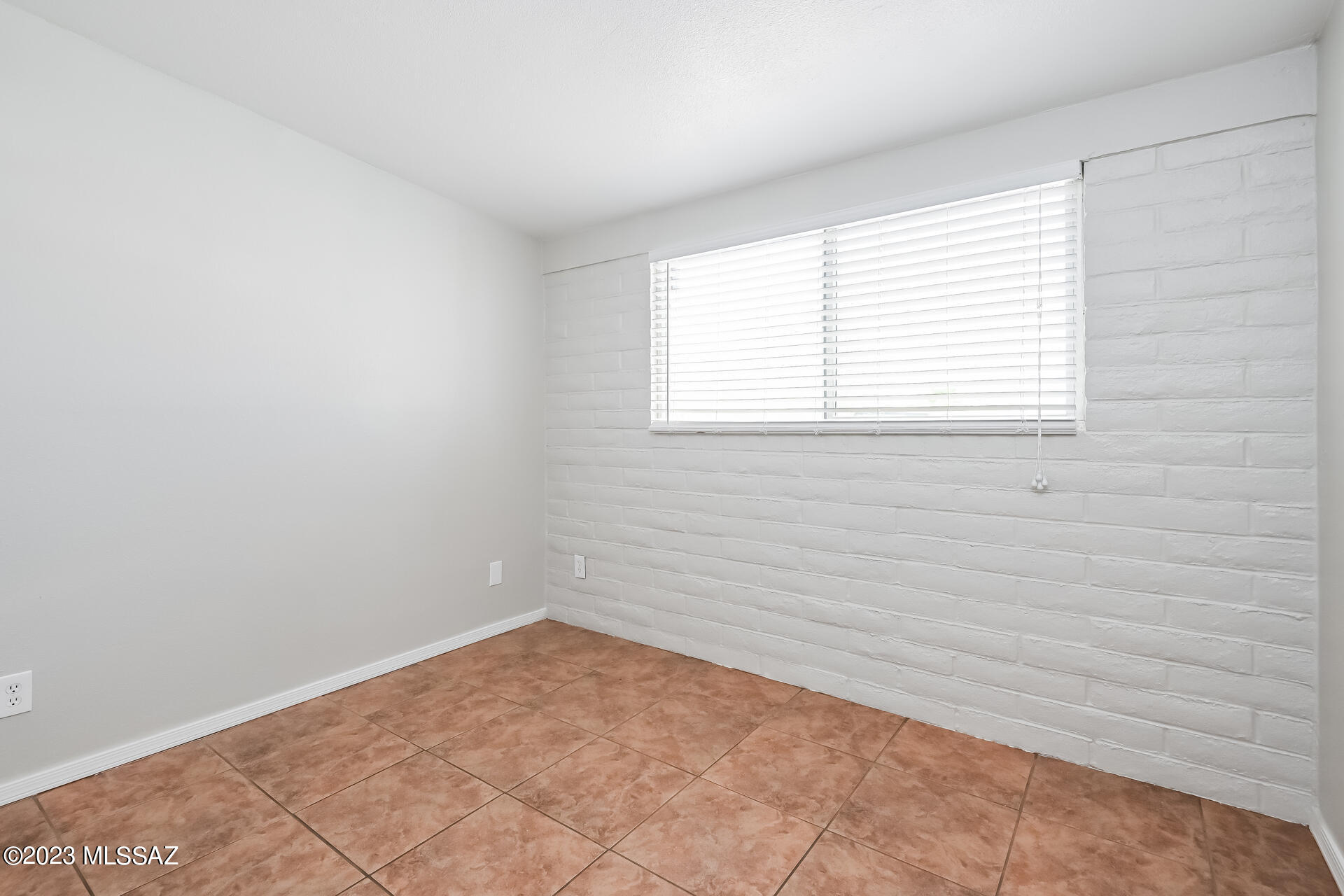 Lakecrest NO. 1 - Residential Lease
