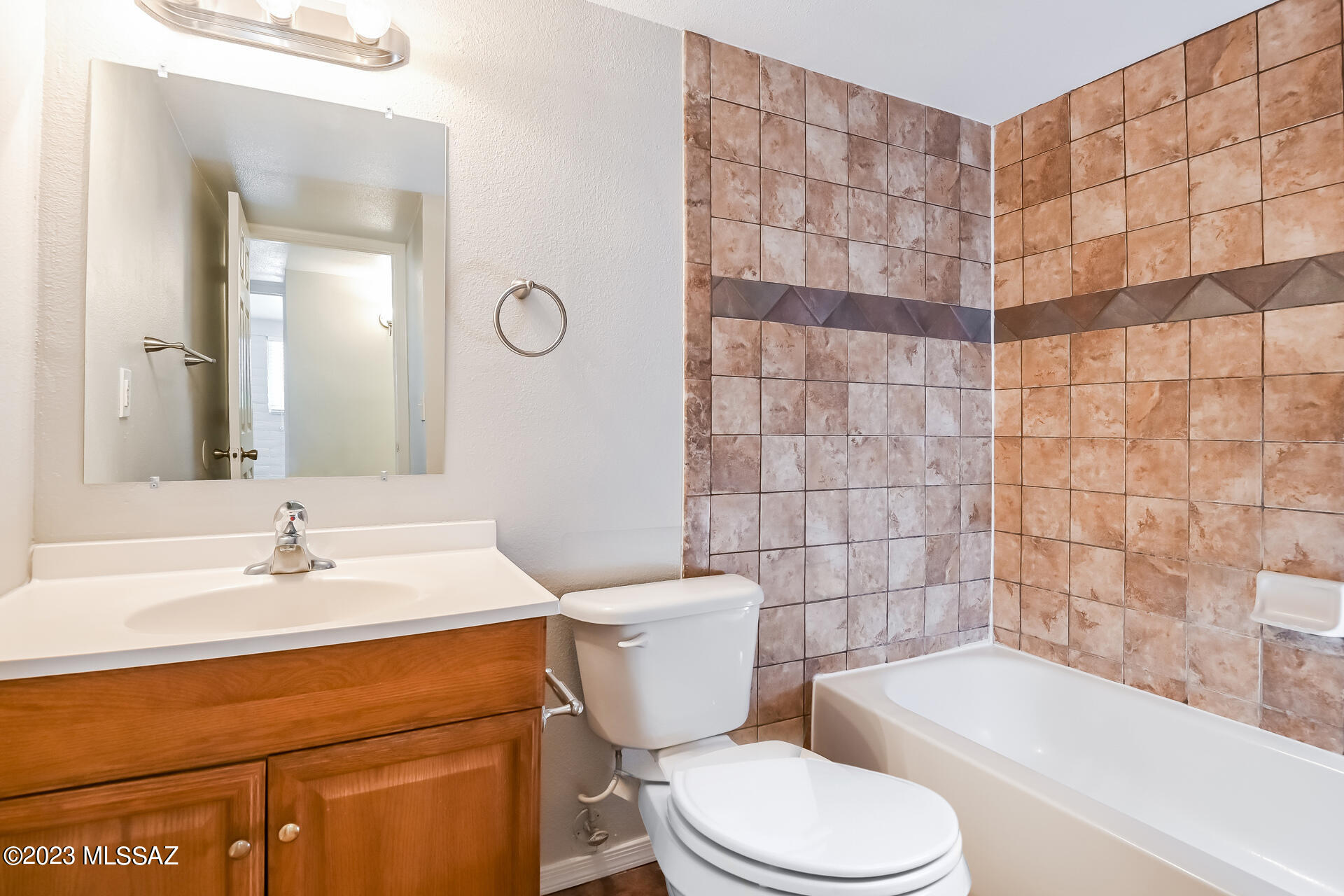 Lakecrest NO. 1 - Residential Lease