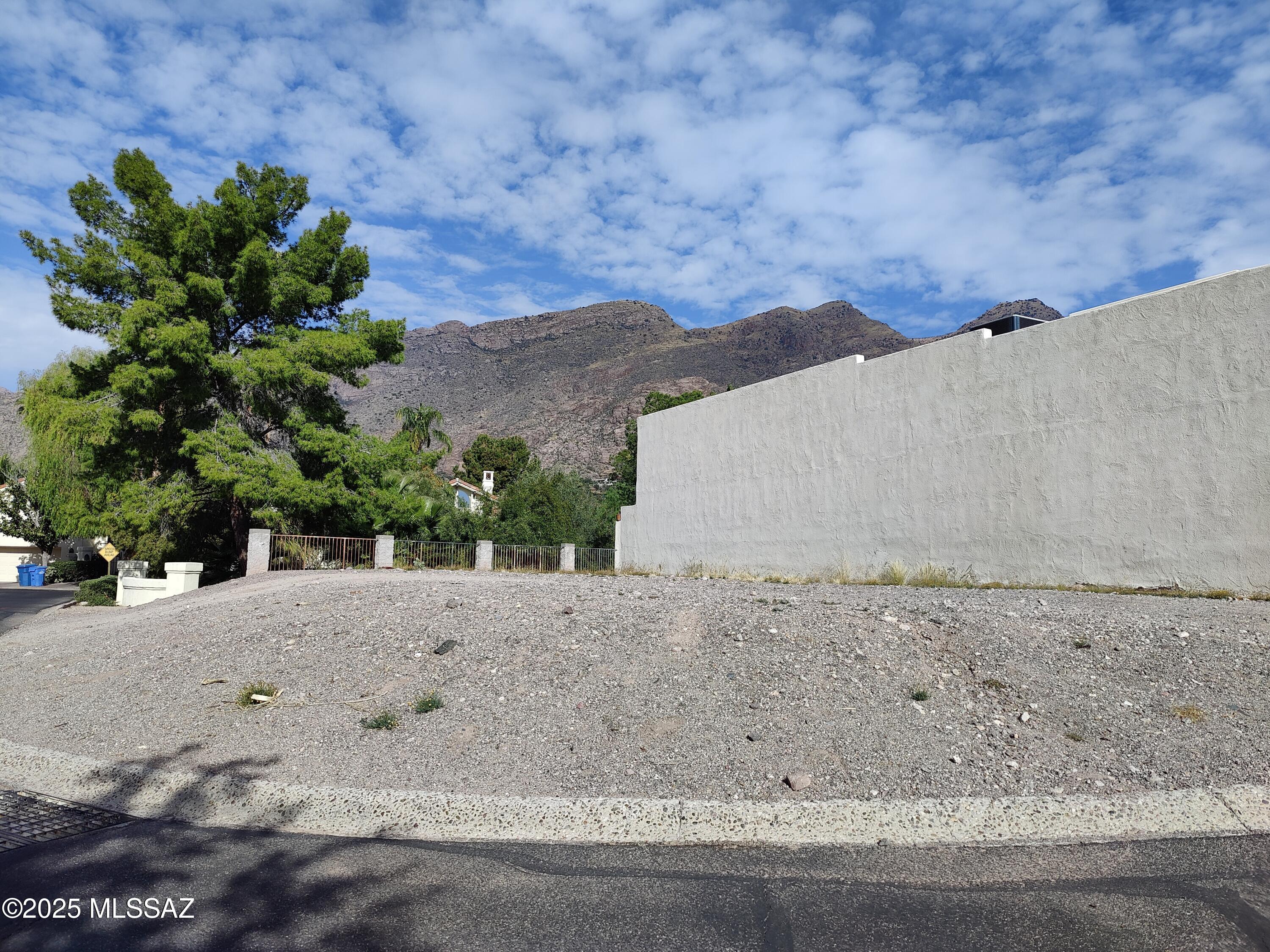 5035 E Calle Brillante 0