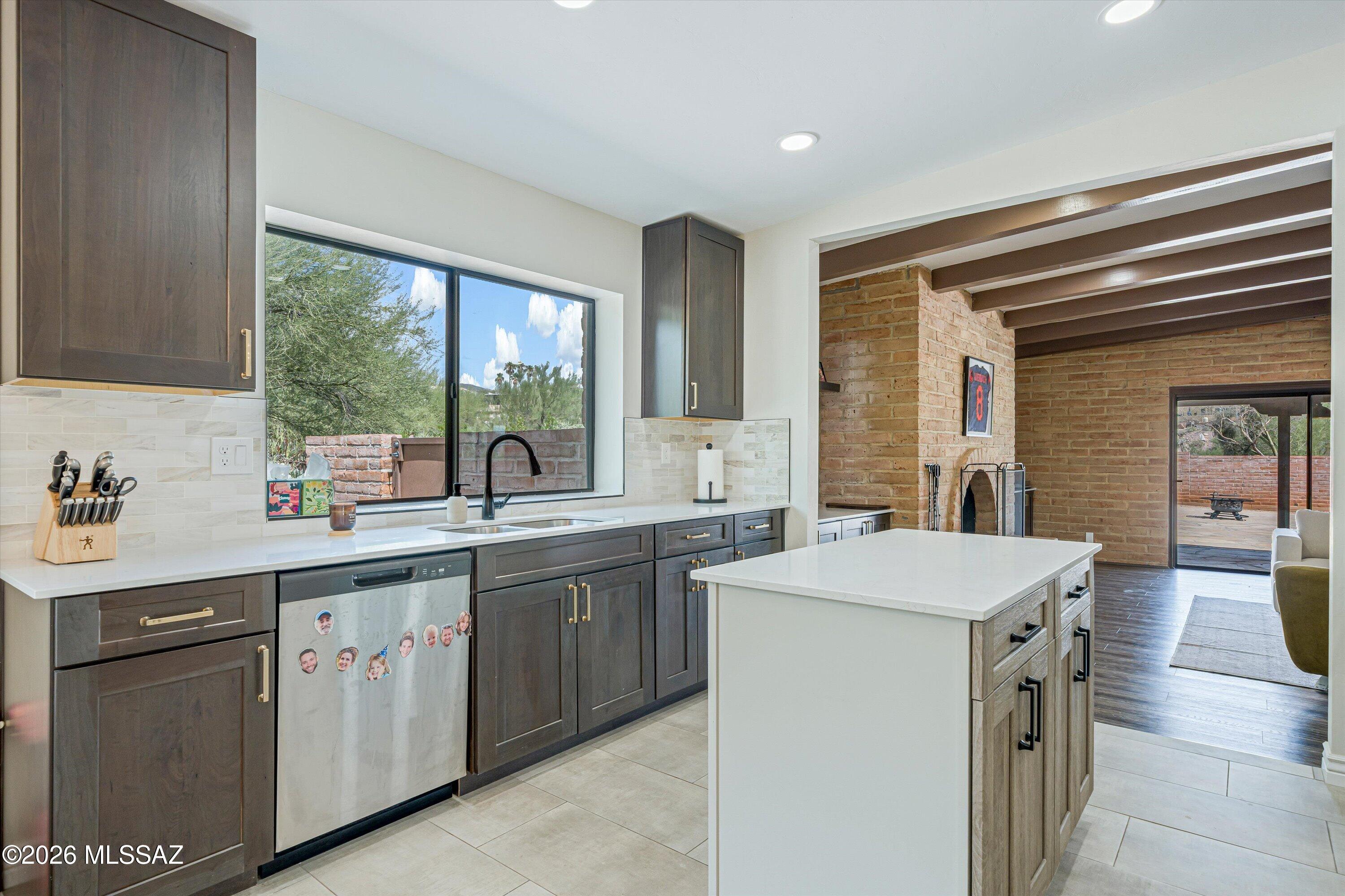 5142 E Camino Bosque