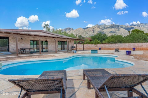 Photo of 5142 E Camino Bosque, Tucson, AZ 85718 (MLS # 22621810)