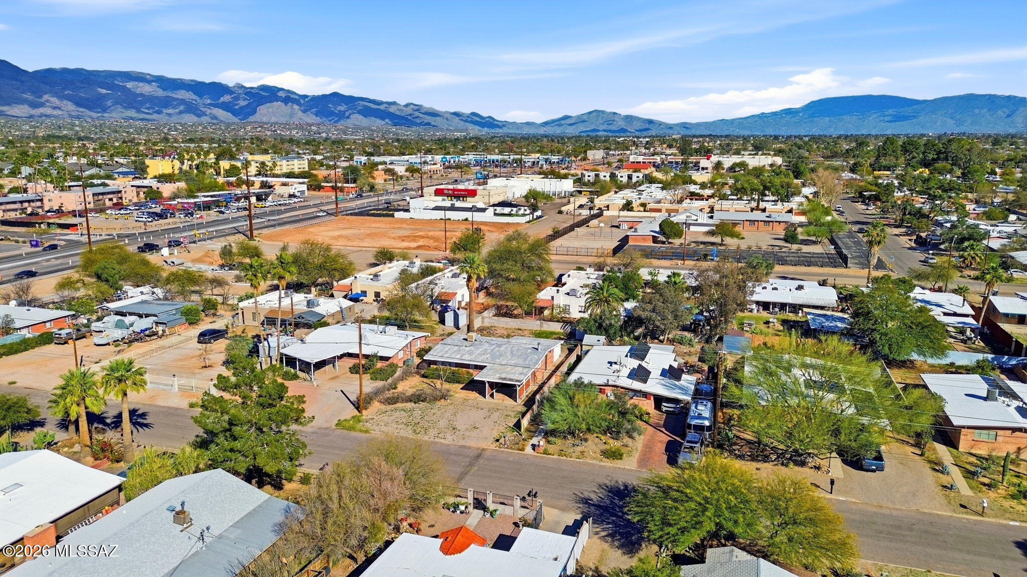 2324 N Chrysler Drive