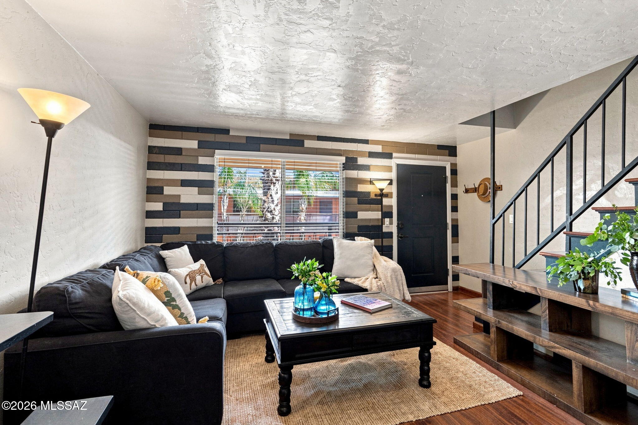 55 N Cherry Avenue 209