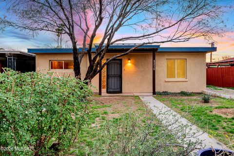Photo of 4216 E Paseo Grande, Tucson, AZ 85711 (MLS # 22603671)