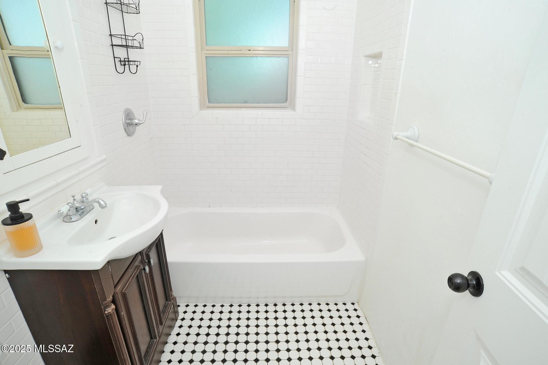 Speedway Heights - Residential Lease