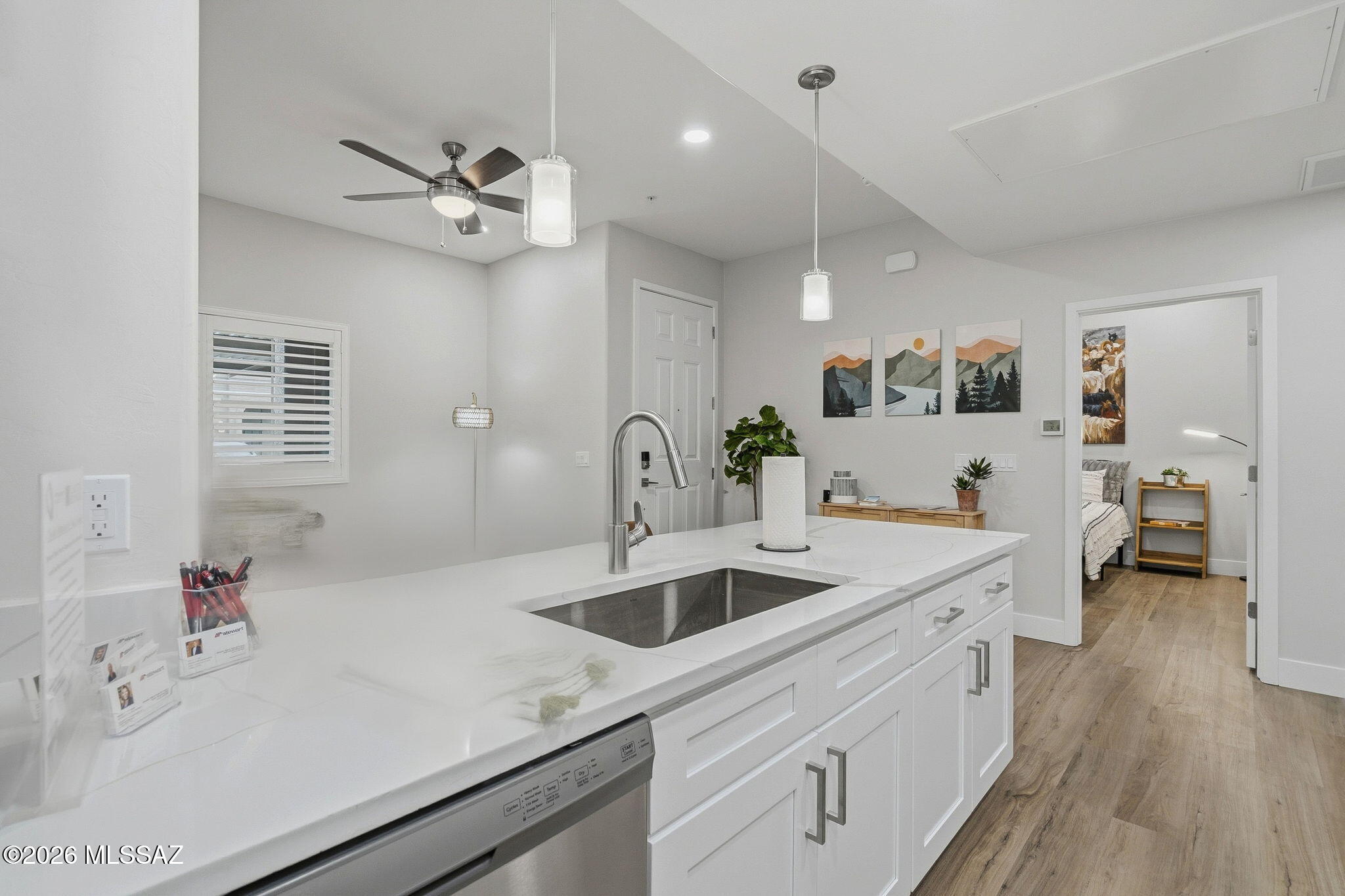 2020 E River Road 104