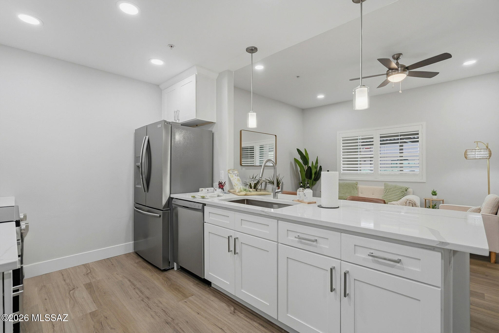 2020 E River Road 104