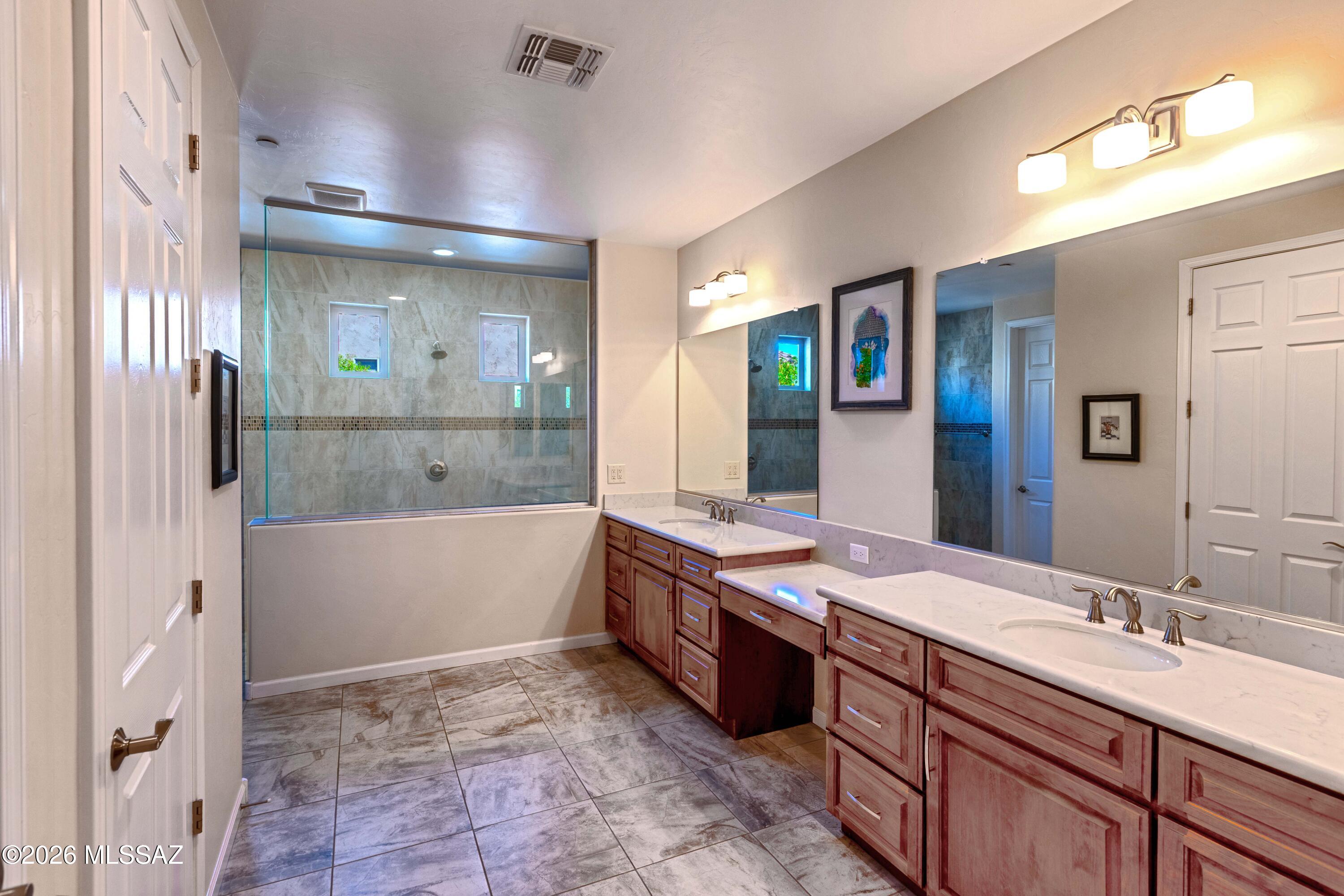 60034 E Peppertree Lane