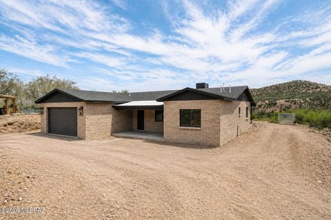 Photo of 1383 Carolina Court, Rio Rico, AZ 85648 (MLS # 22611091)
