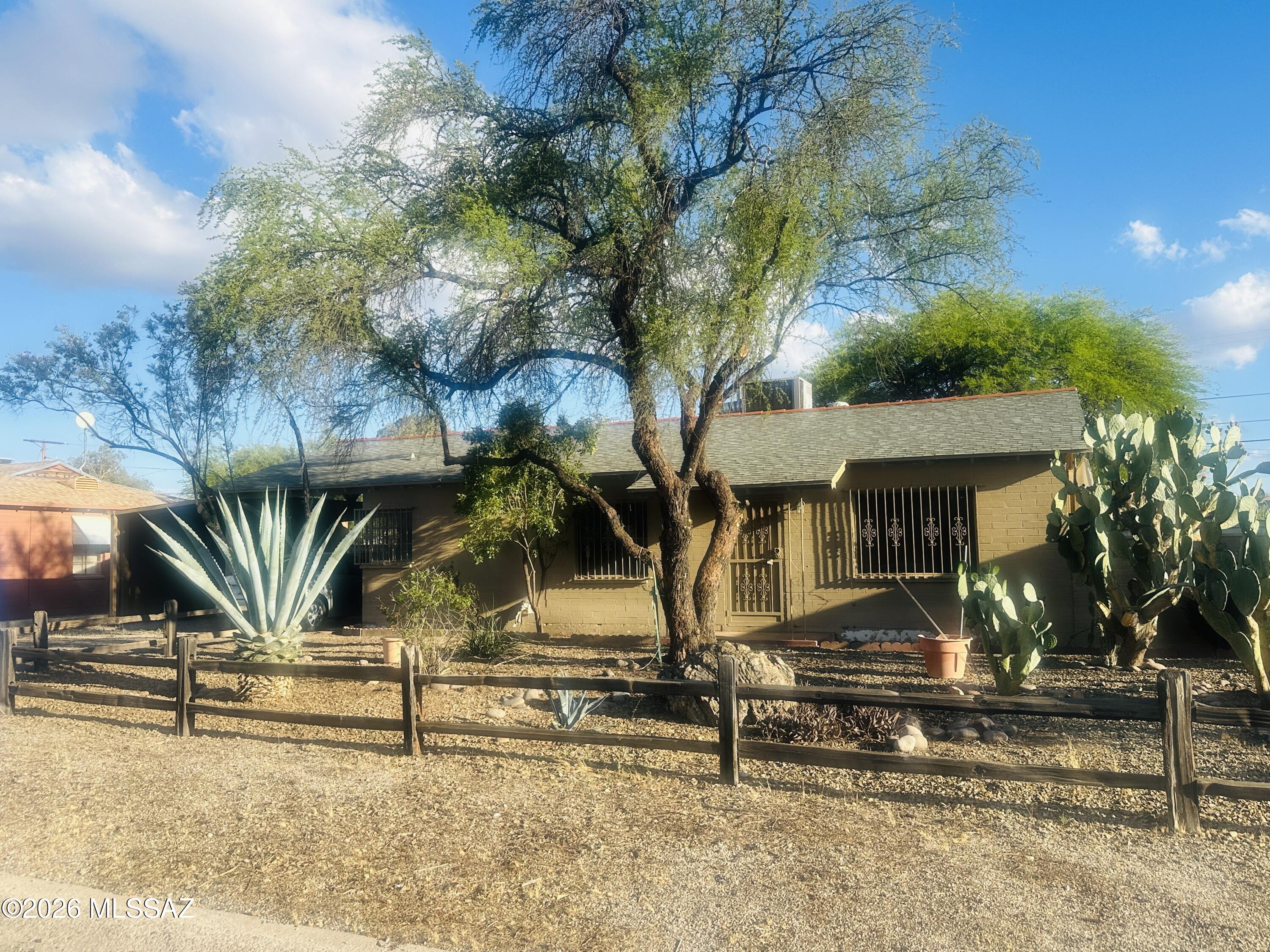 Del Monte Village - Residential