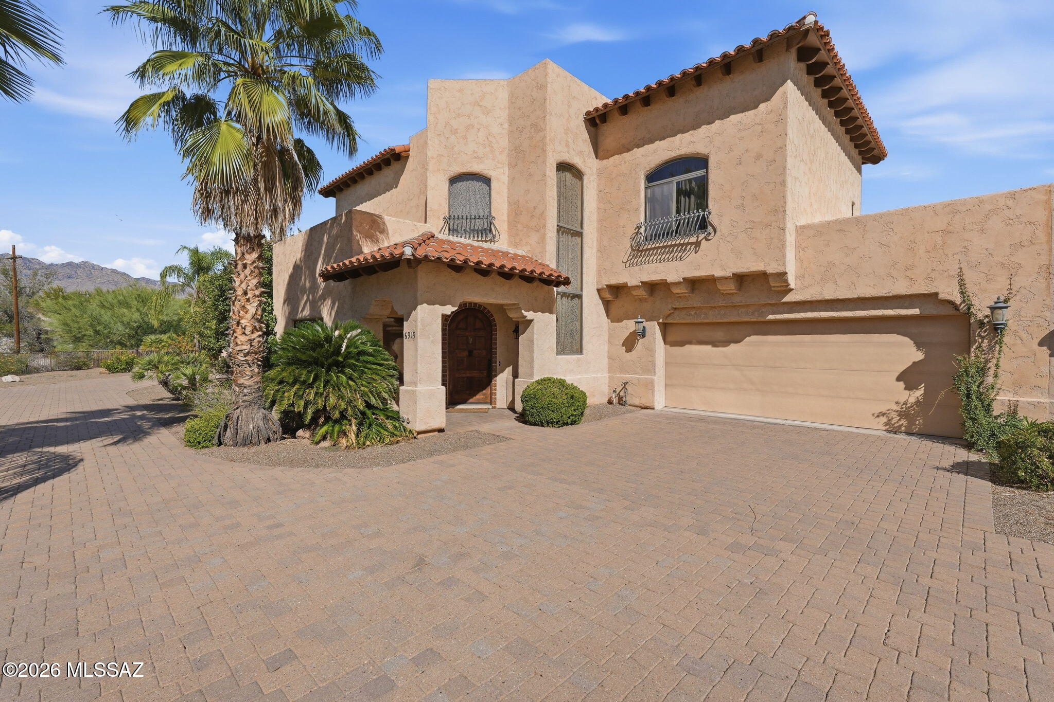 6919 E Cloud Road