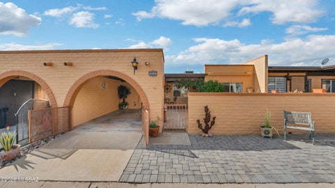 Photo of 1399 W Camino Tolteca, Green Valley, AZ 85622 (MLS # 22625795)