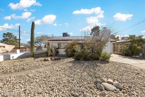 Photo of 1446 N Rosemont Boulevard, Tucson, AZ 85712 (MLS # 22605689)