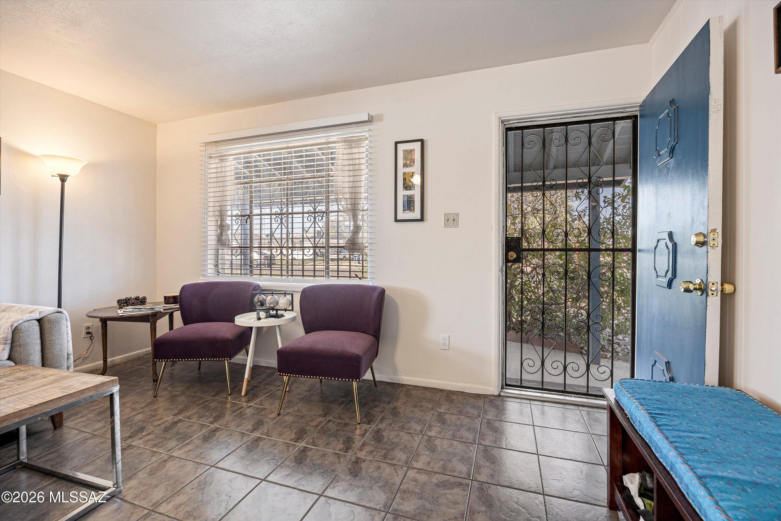 1446 N Rosemont Boulevard