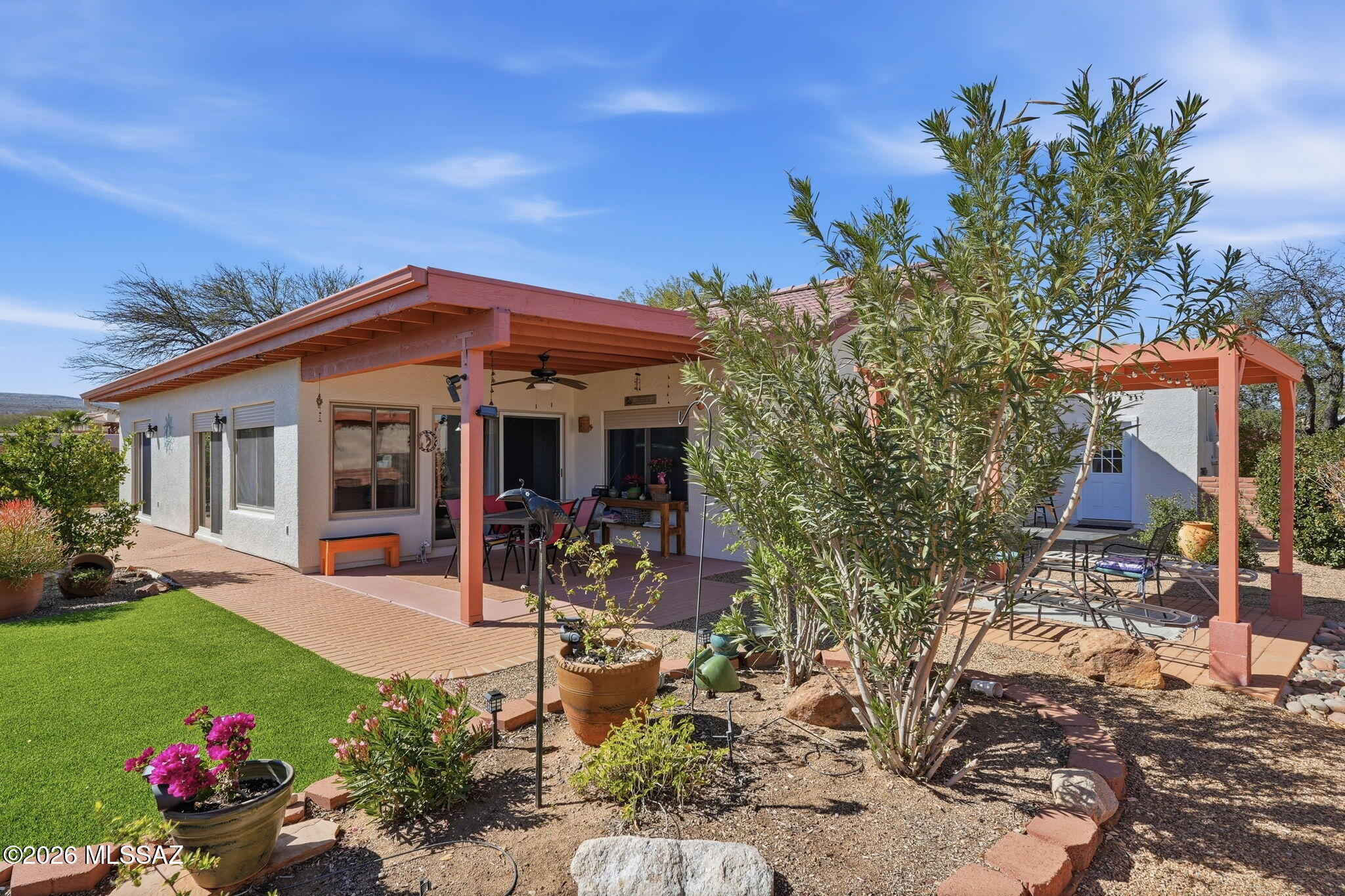 901 W Paseo Del Cilantro