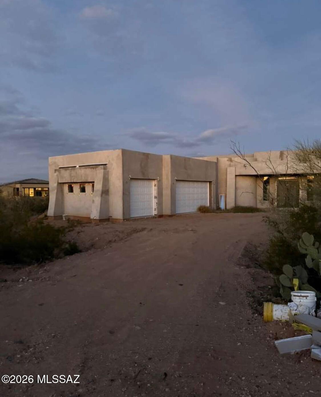 2529 E Old Stone House Trail
