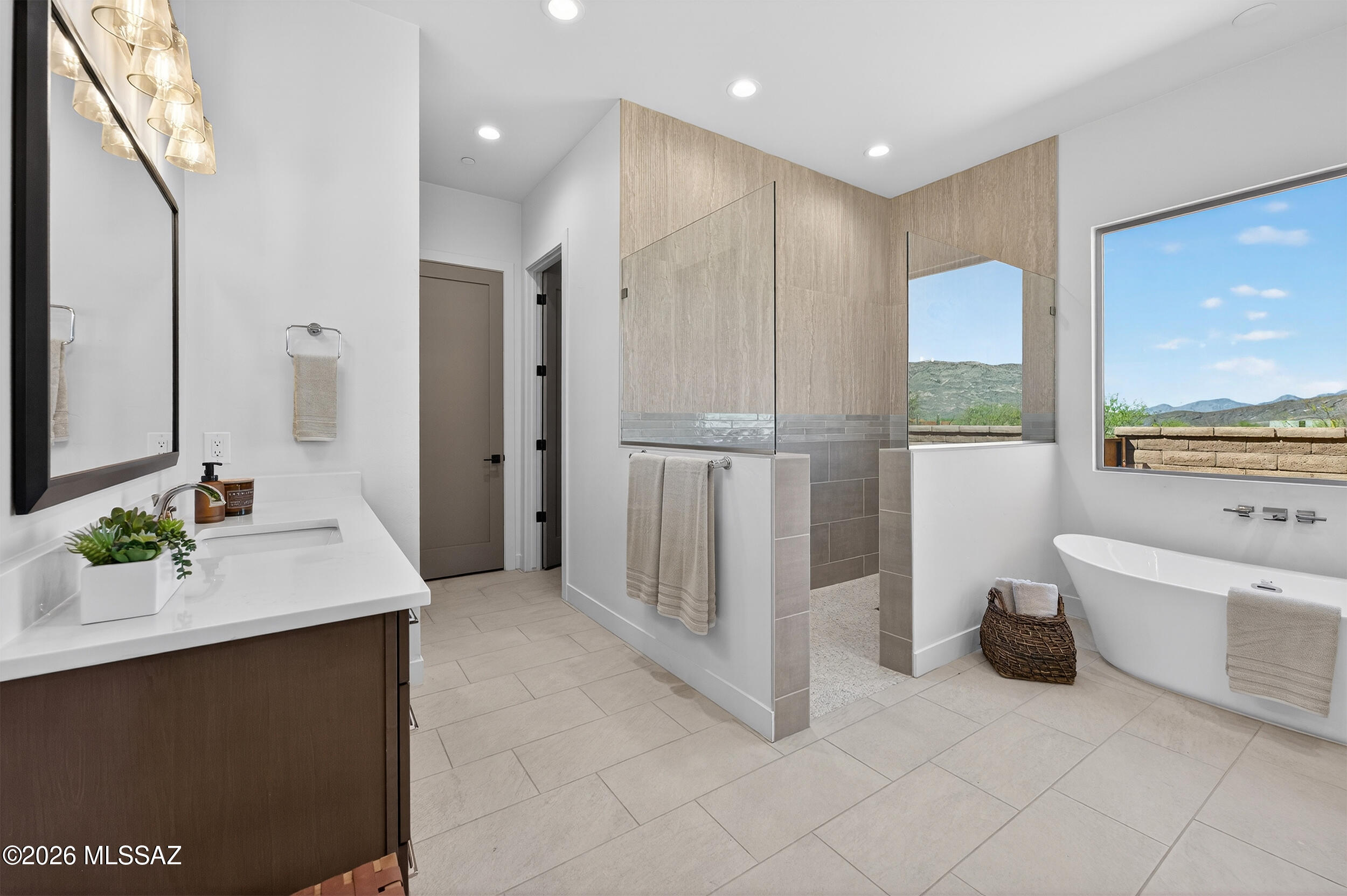 Coyote Creek (1-395) - Residential