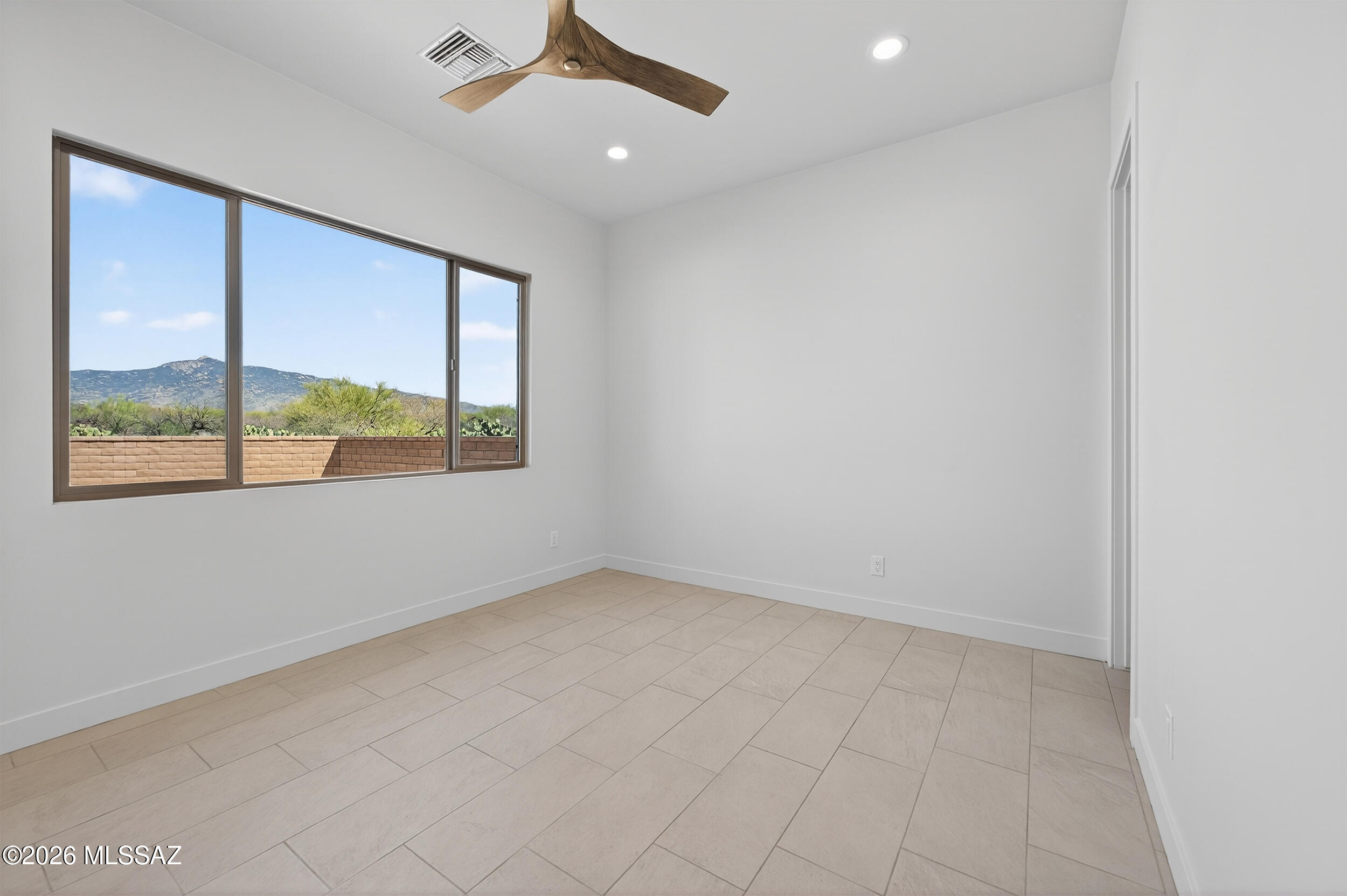 Coyote Creek (1-395) - Residential