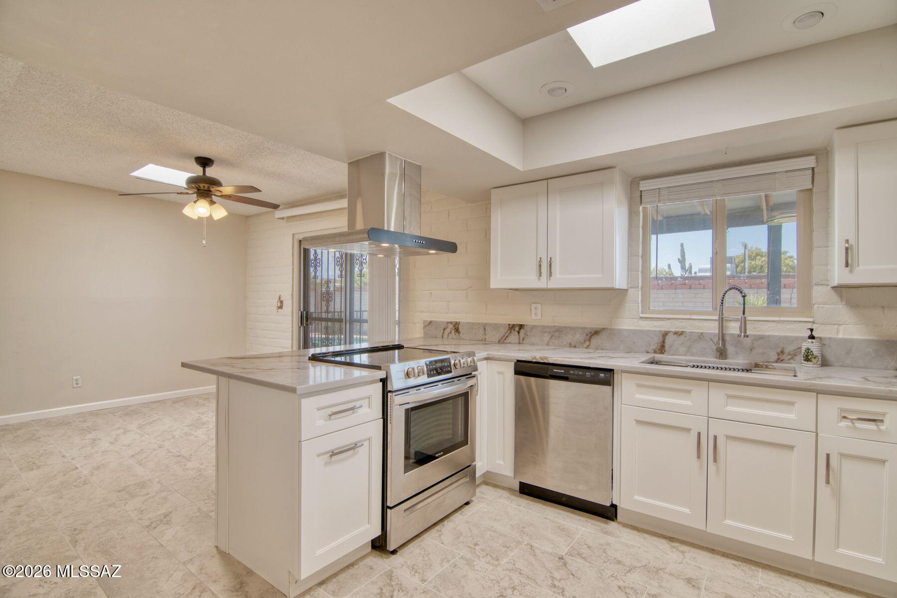 9842 E Sellarole Road