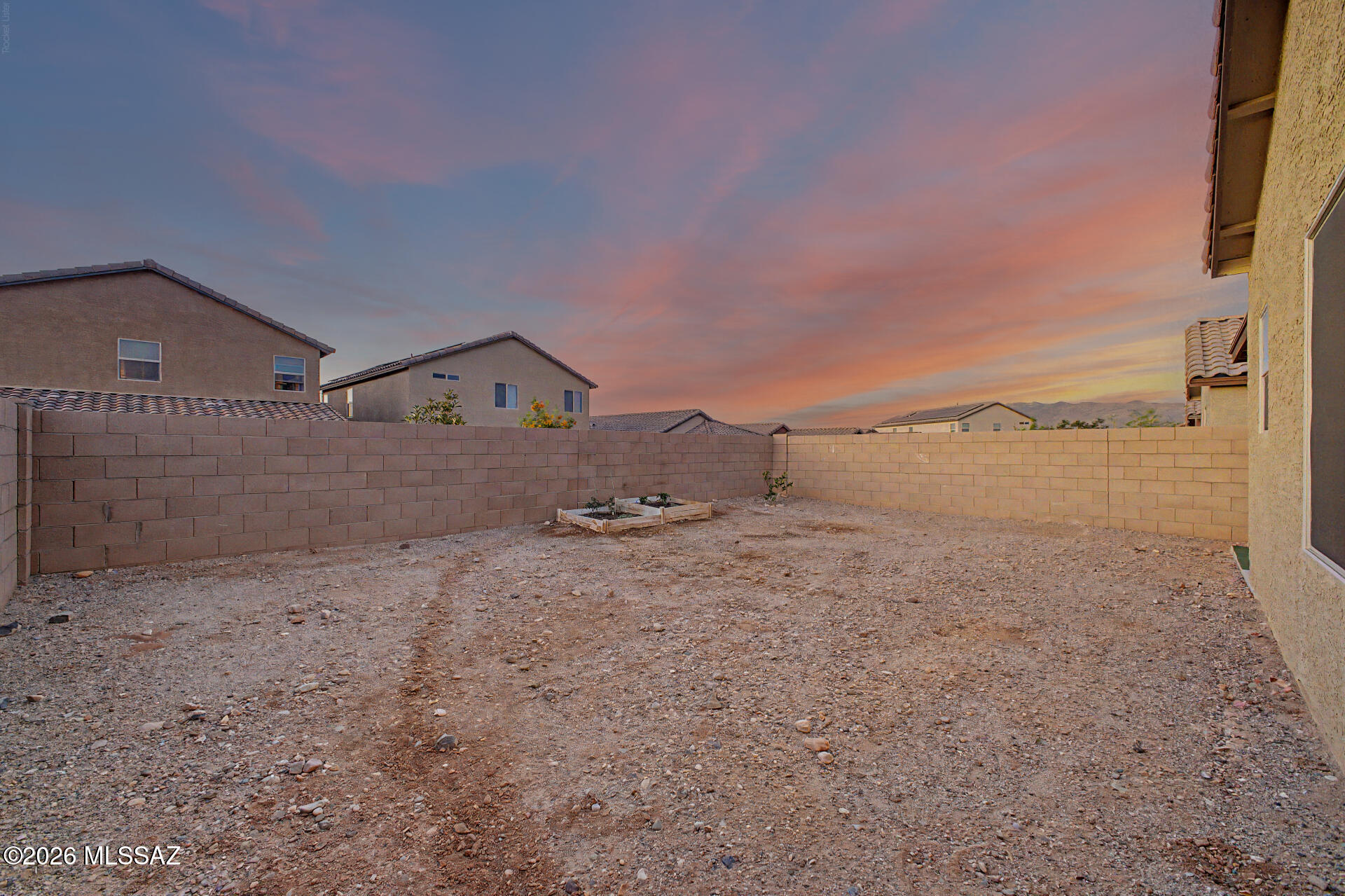 Bella Tierra - Residential