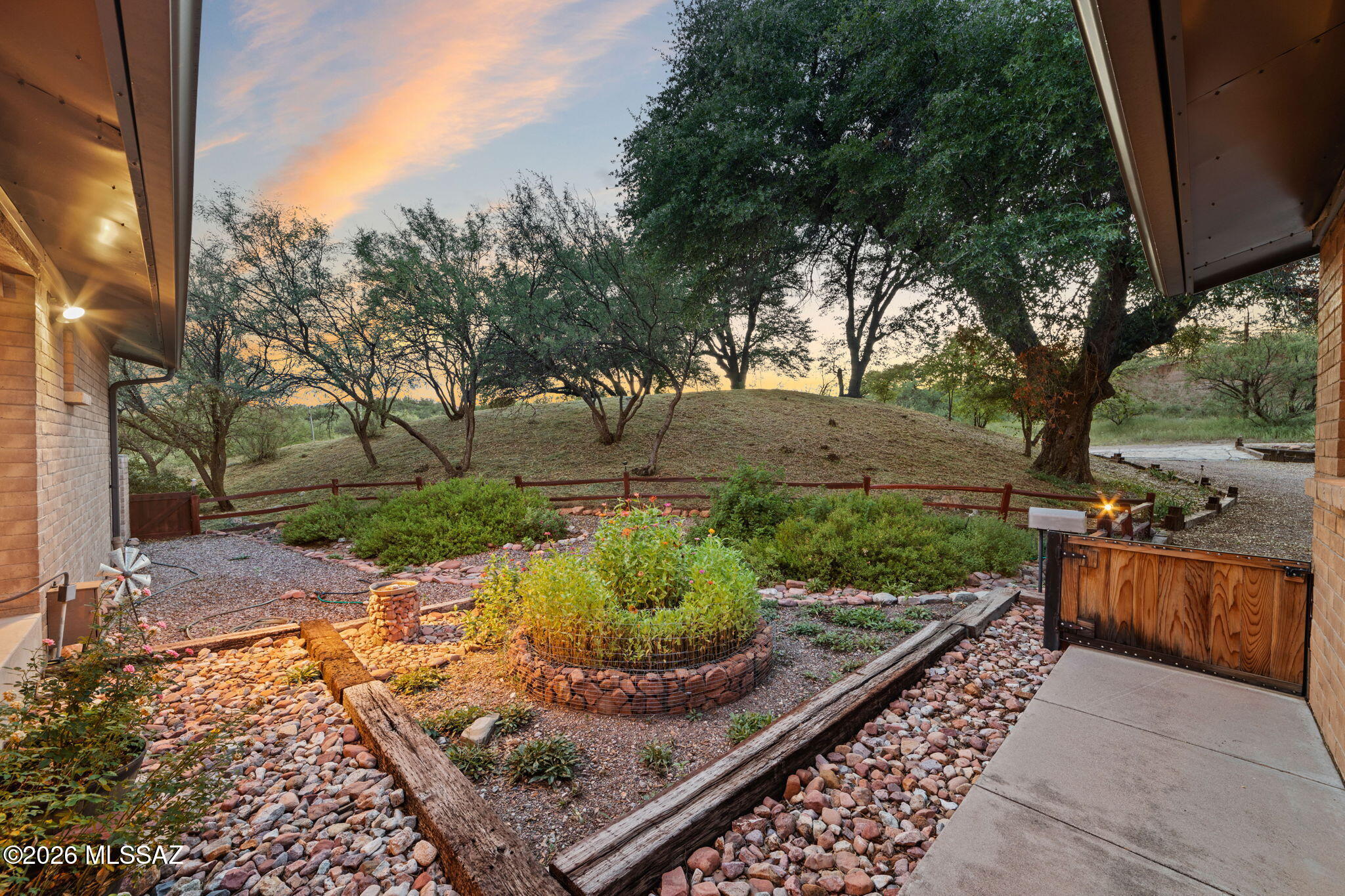 13 Hog Canyon Road
