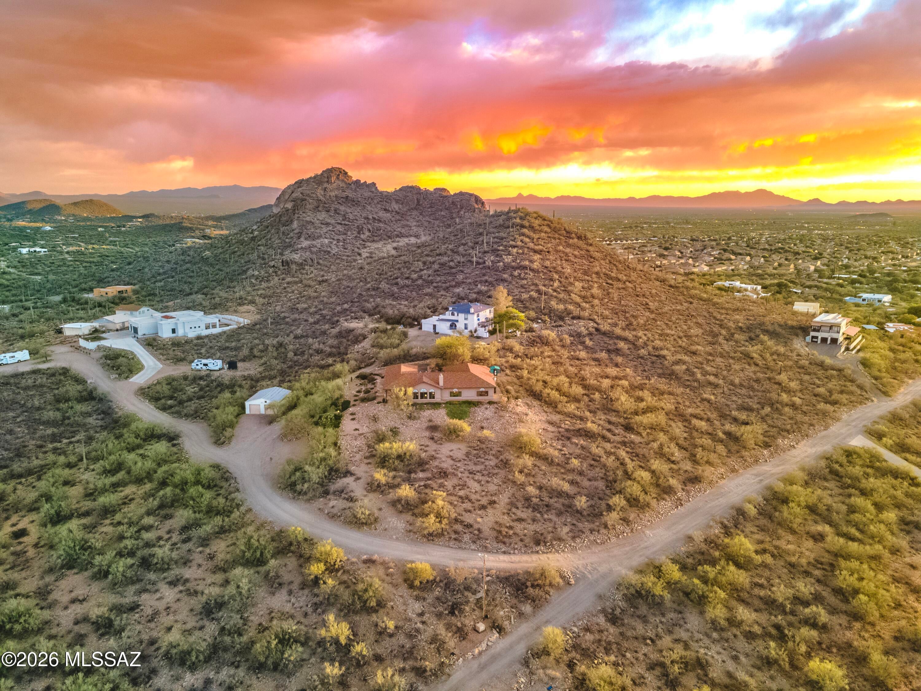 3955 W Coyote Ridge Trail