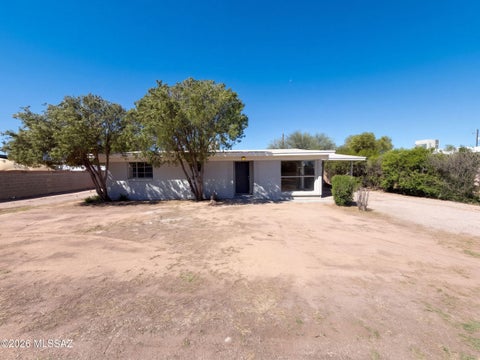 Photo of 2817 N Walnut Avenue, Tucson, AZ 85712 (MLS # 22624273)