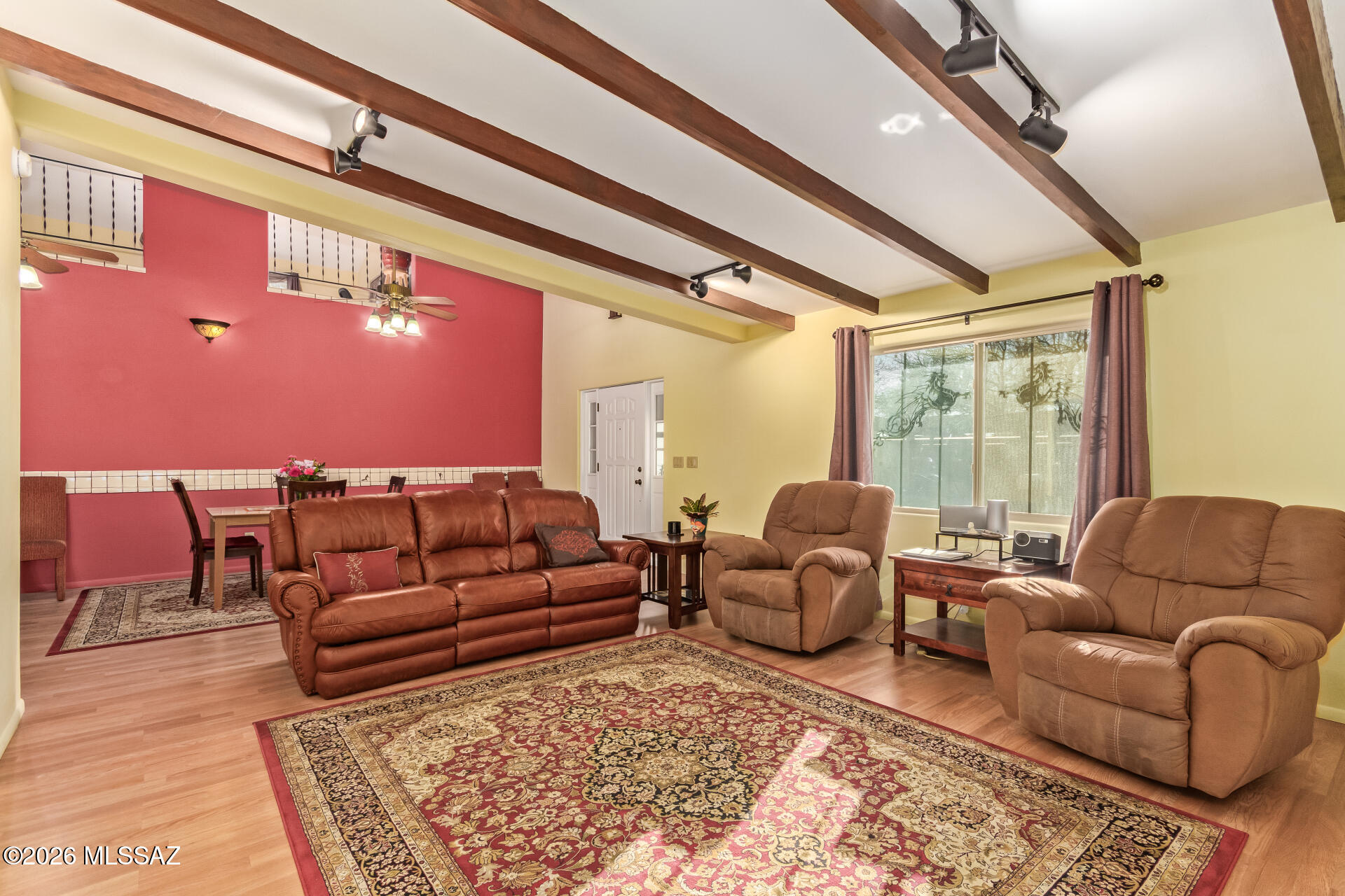 3242 N Longfellow Avenue