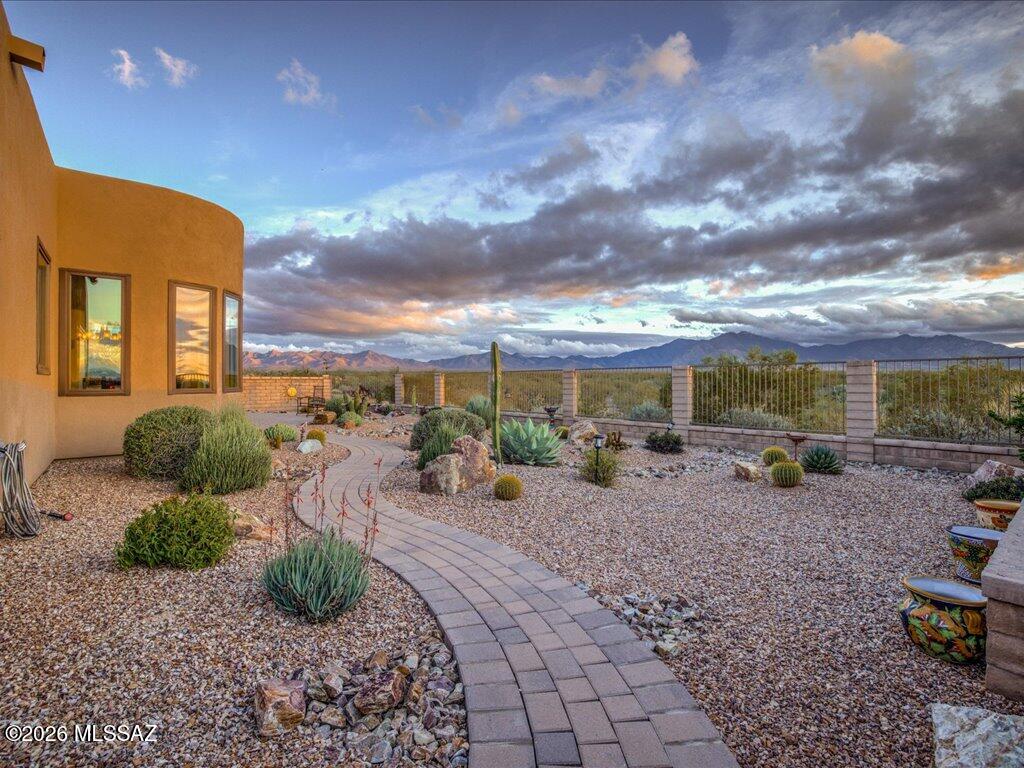 80 N Stronghold Place