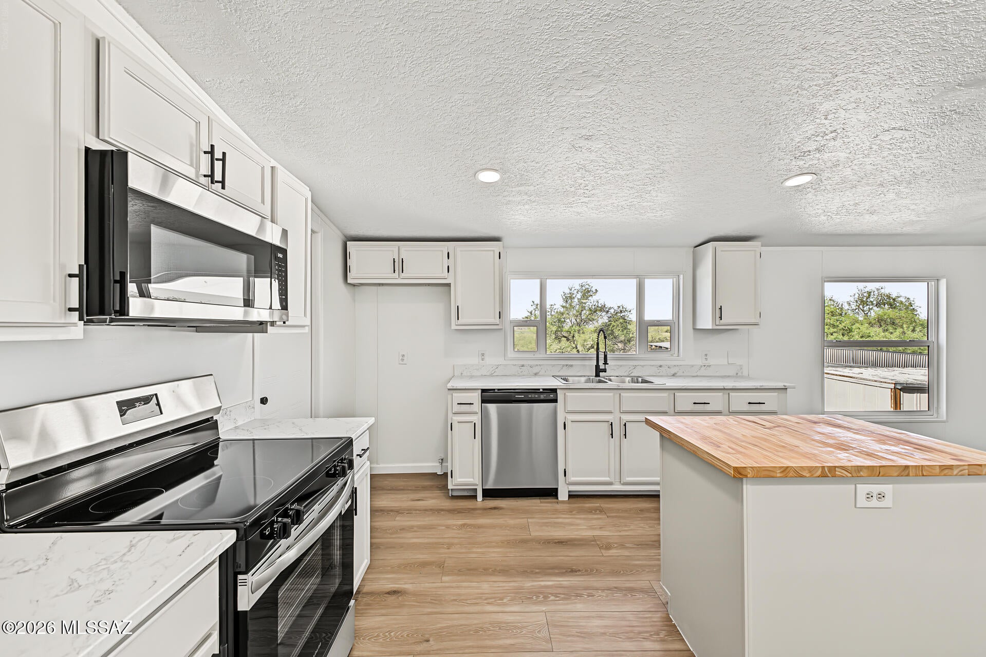3314 W Navajo Trail
