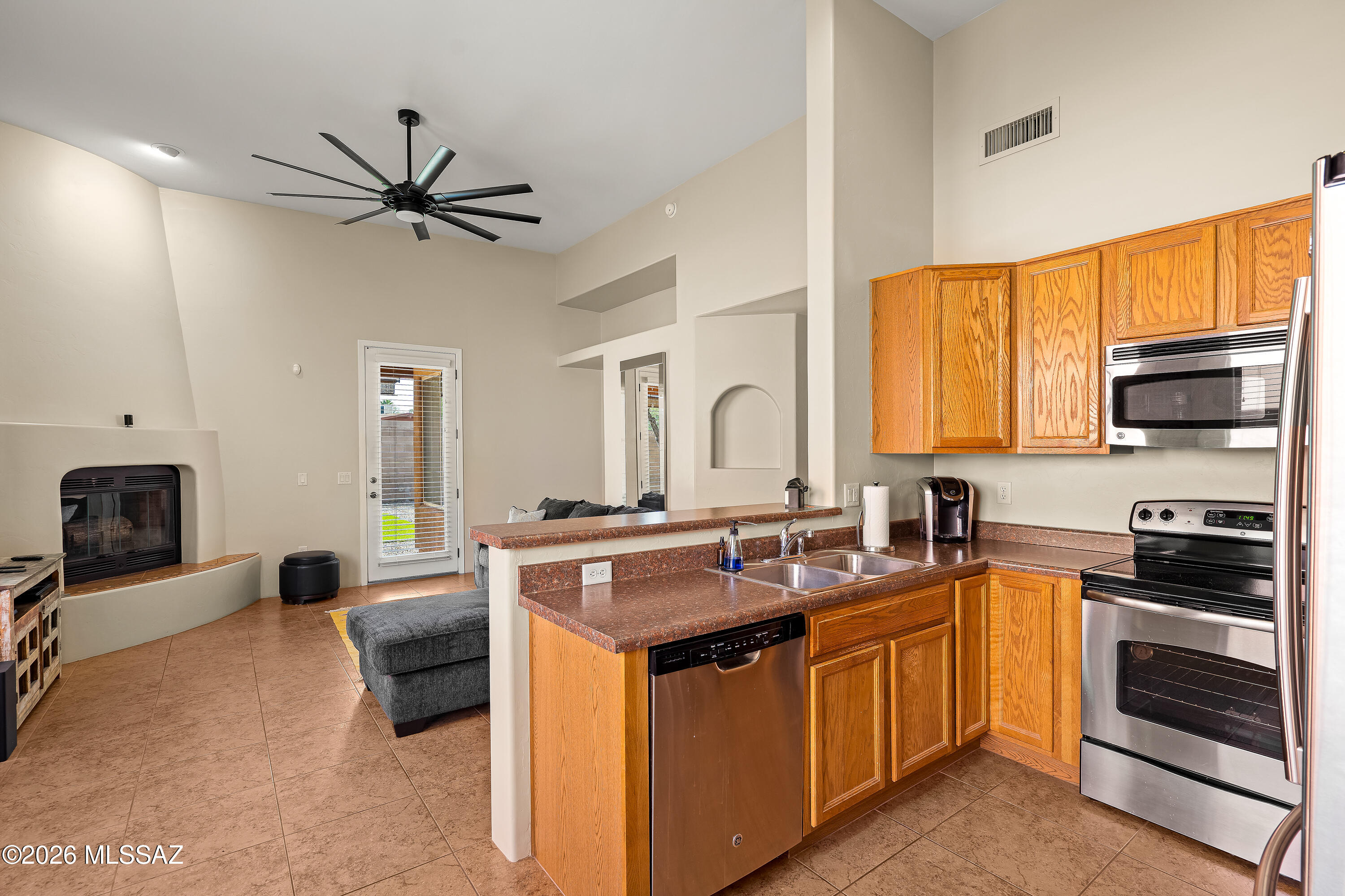 3311 S Lakeside View Drive