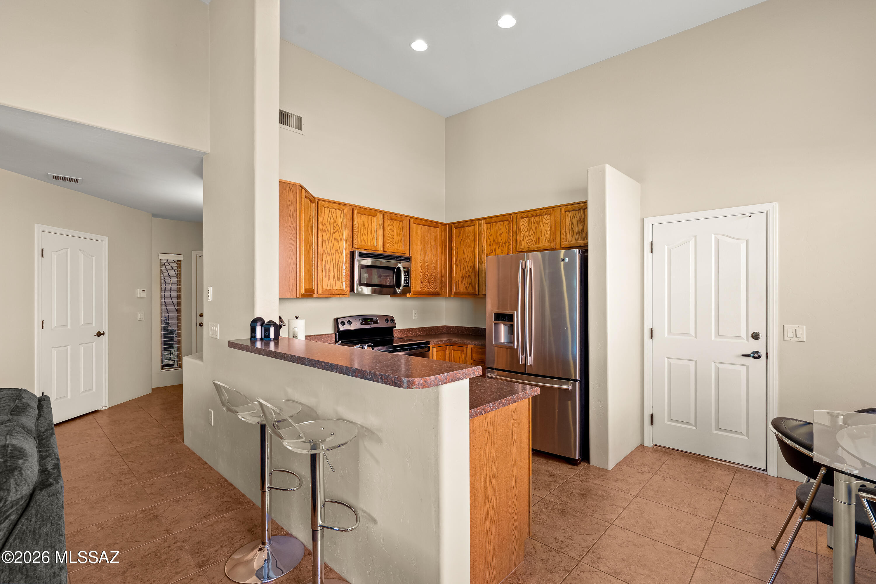 3311 S Lakeside View Drive