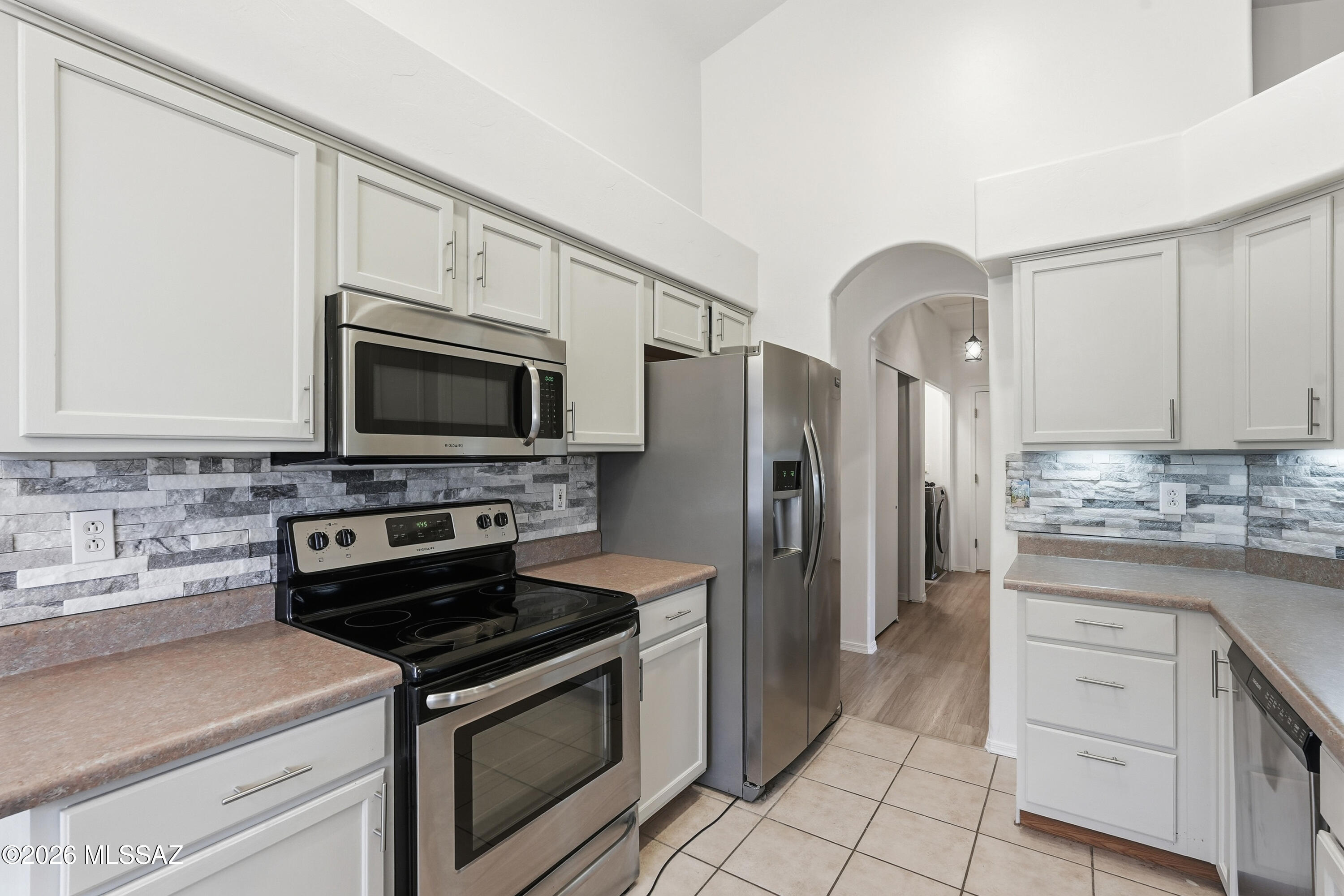 12103 N Kylene Canyon Drive