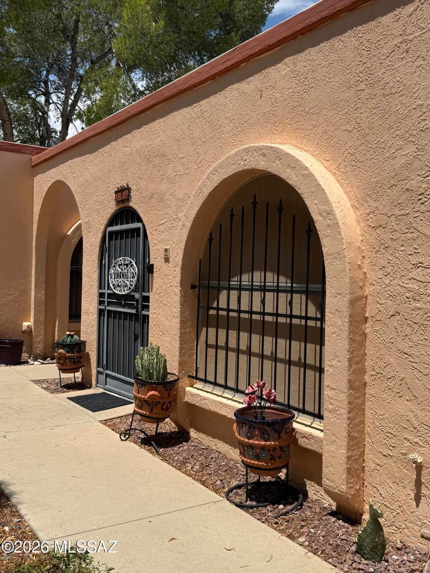 Welcome to this charming and beautifully maintained condominium nestled in the heart of Green Valley, Arizona! This adorable 1-bedroom, 1-bath, end unit offers the perfect blend of comfort, convenience, and cozy desert living. Tucked within a peaceful community, you'll love the inviting shared courtyard filled with mature shade trees. Ideally located within walking distance to the Continental Mall shopping plaza, you'll have easy access to shopping, dining, and everyday conveniences right at your fingertips. This end unit provides added privacy and is just a short stroll to the community pool, making it easy to enjoy resort-style living year-round.