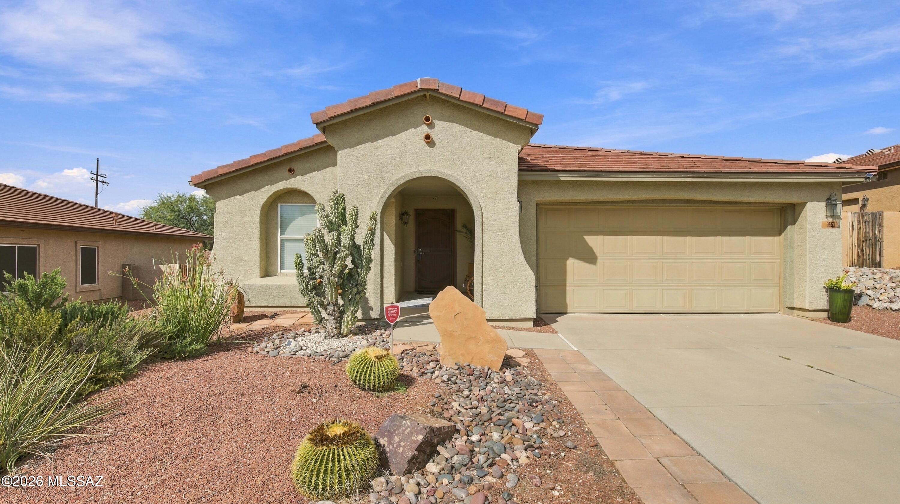 3553 E Canter Road