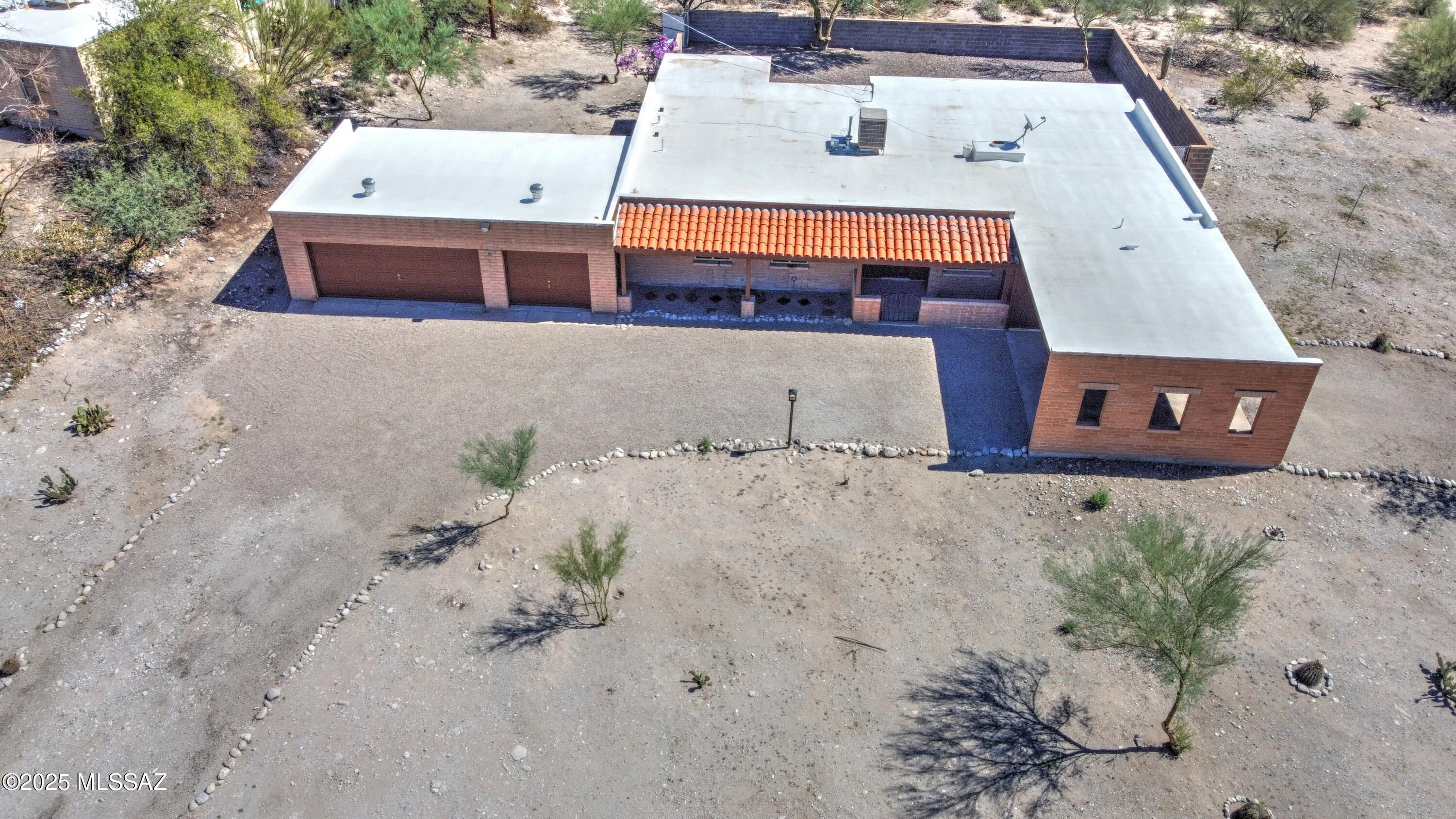 3400 N Bacobi Avenue