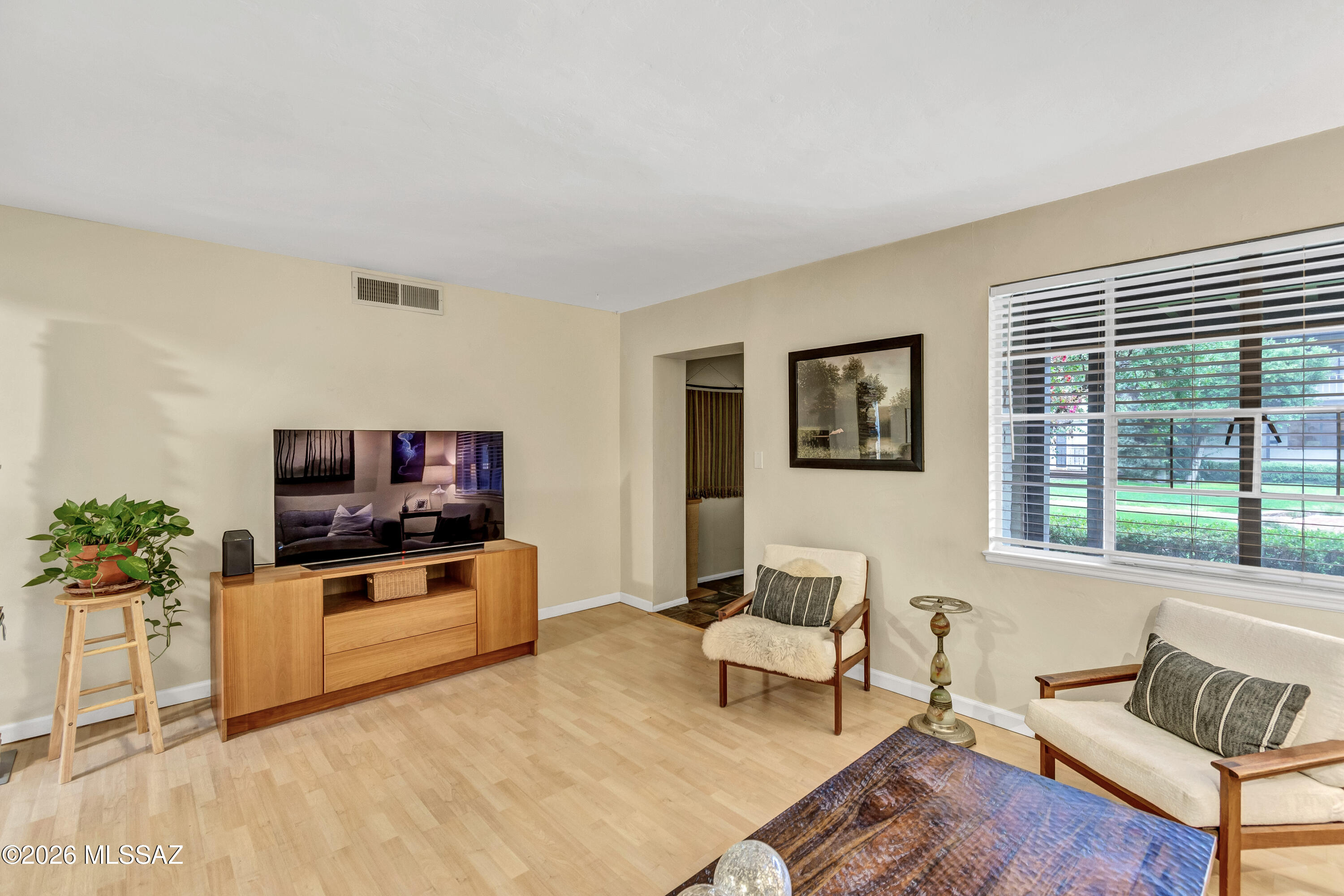 2820 E 6th Street 112