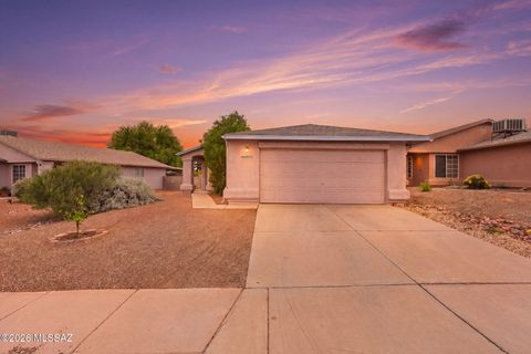 Photo of 8925 E Alderpoint Way, Tucson, AZ 85730 (MLS # 22613179)