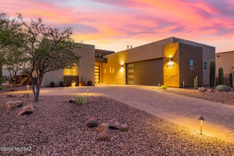 Photo of 6790 W Red Hawk Place, Marana, AZ 85658 (MLS # 22622686)