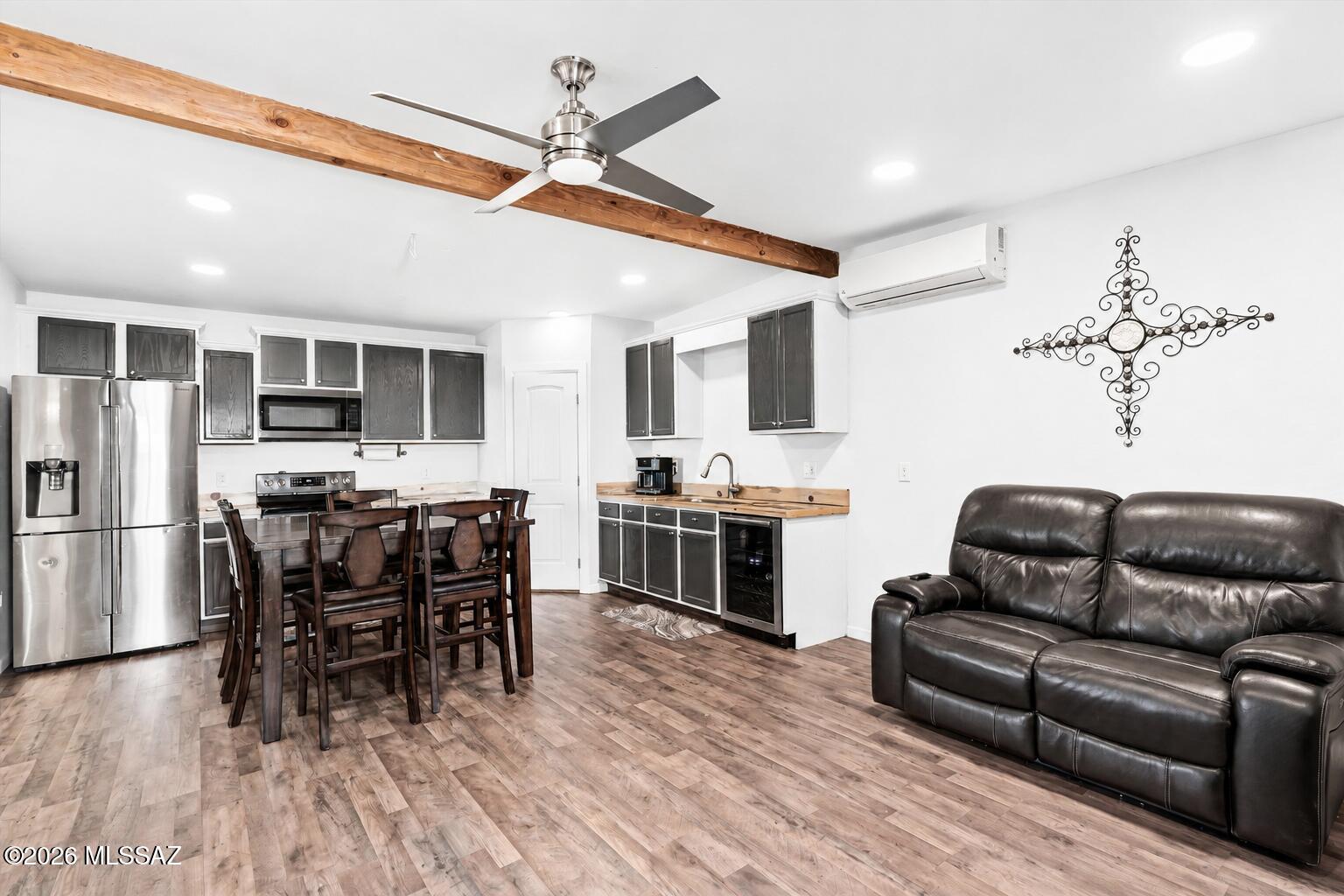 11402 S Cherokee Lane