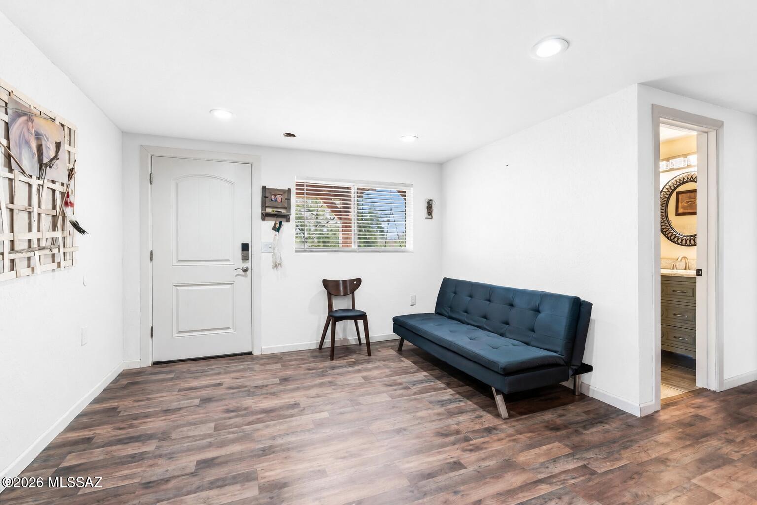 11402 S Cherokee Lane