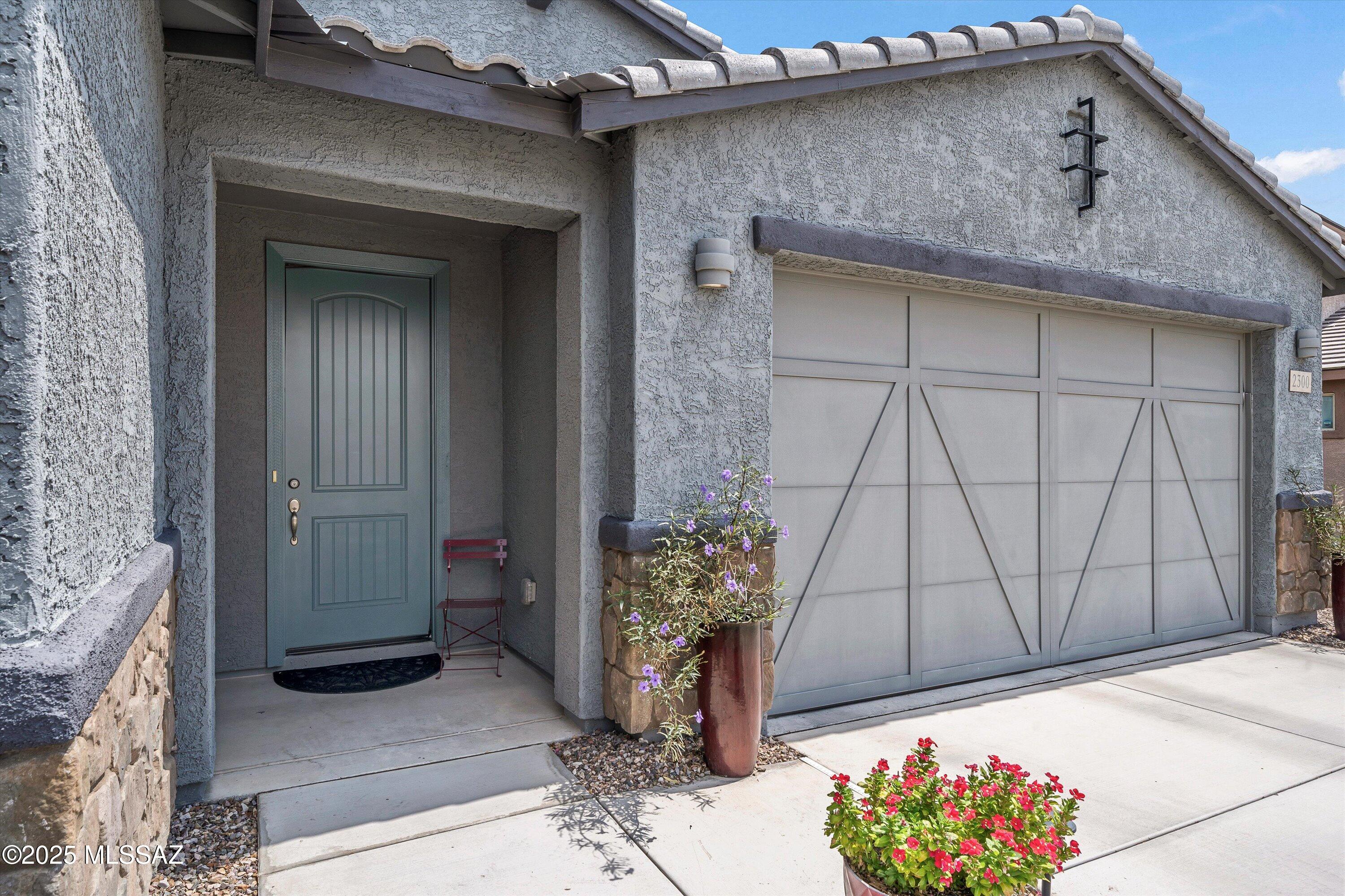 2300 W Alamo Spring Loop