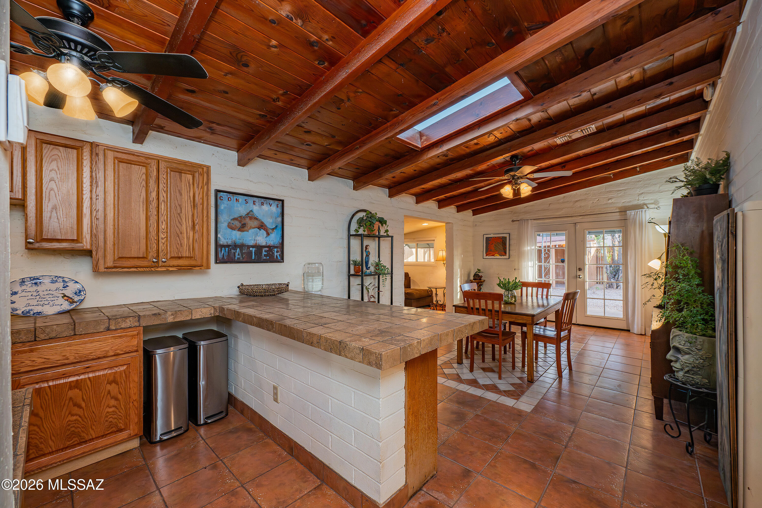 4402 E Waverly Street