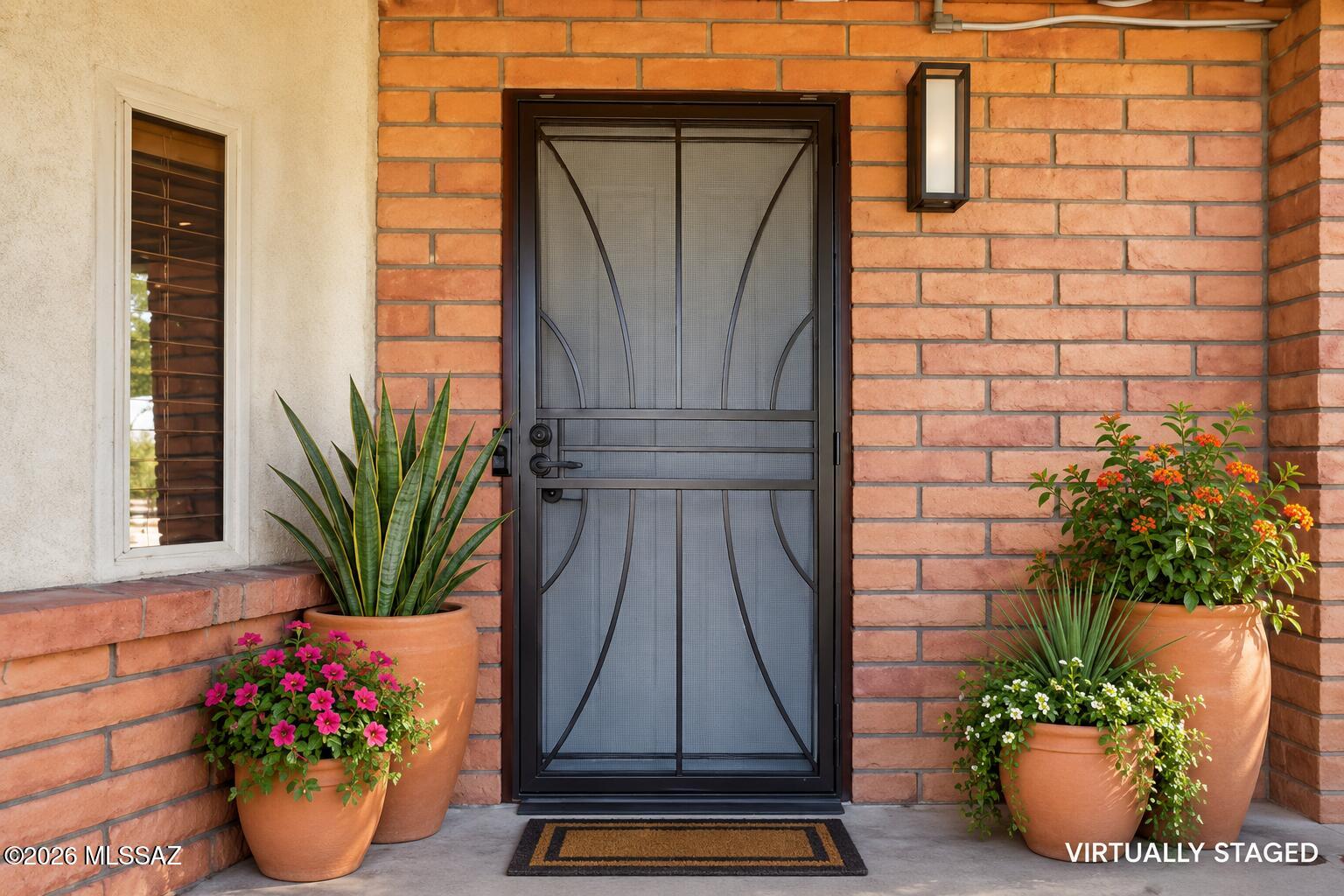 4941 N Avenida Largo