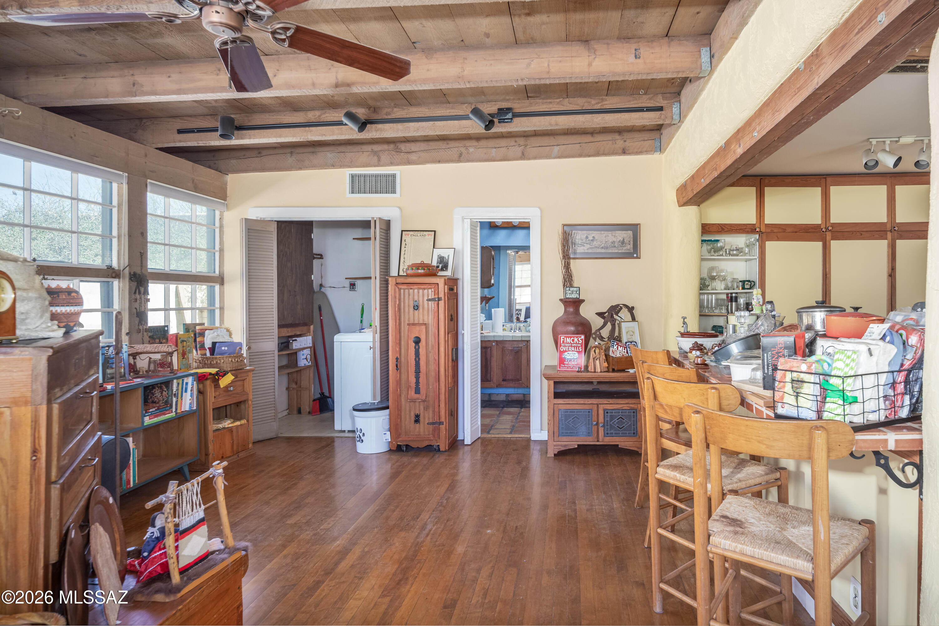 1209 N Stewart Avenue