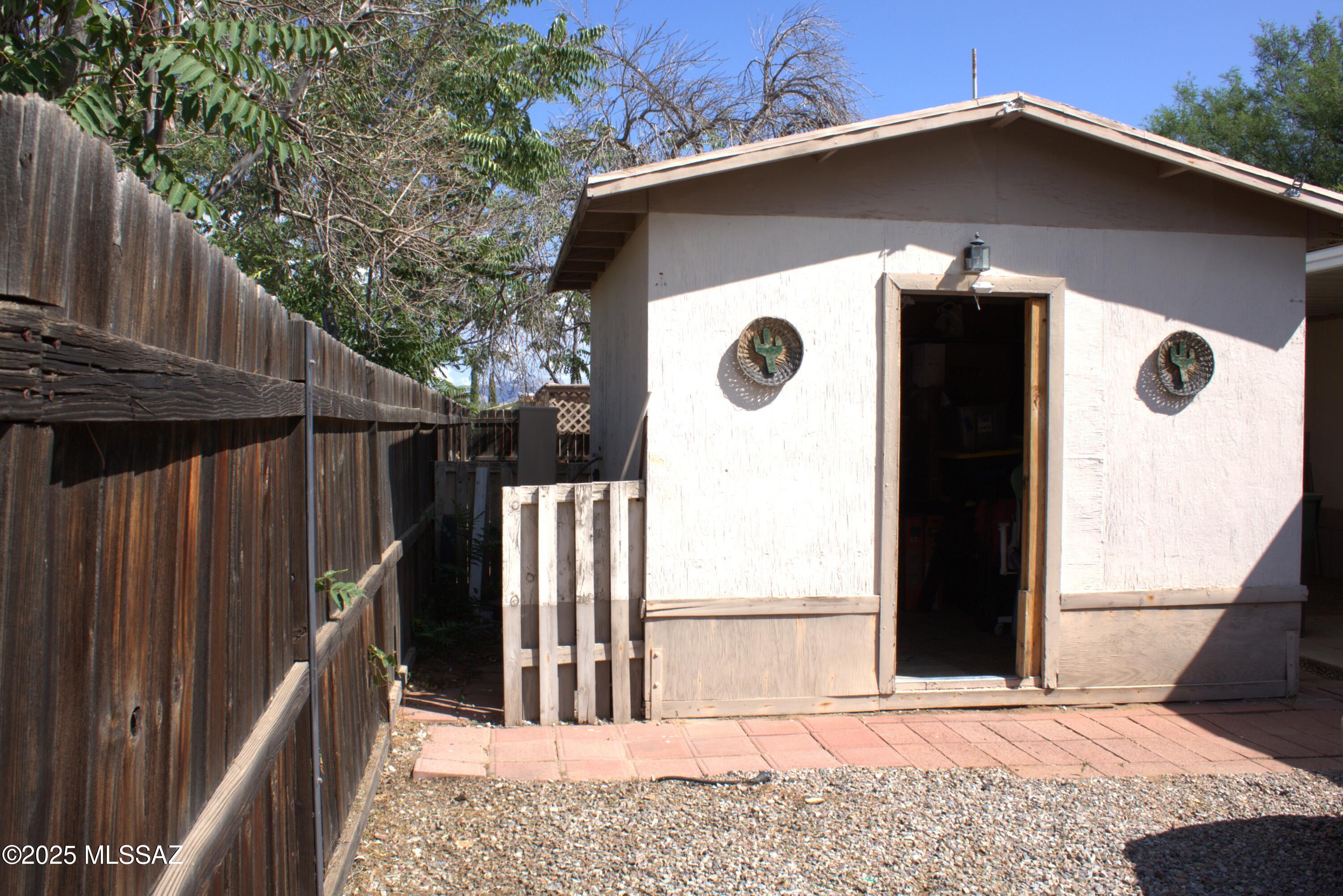 Mescal Lakes - Residential