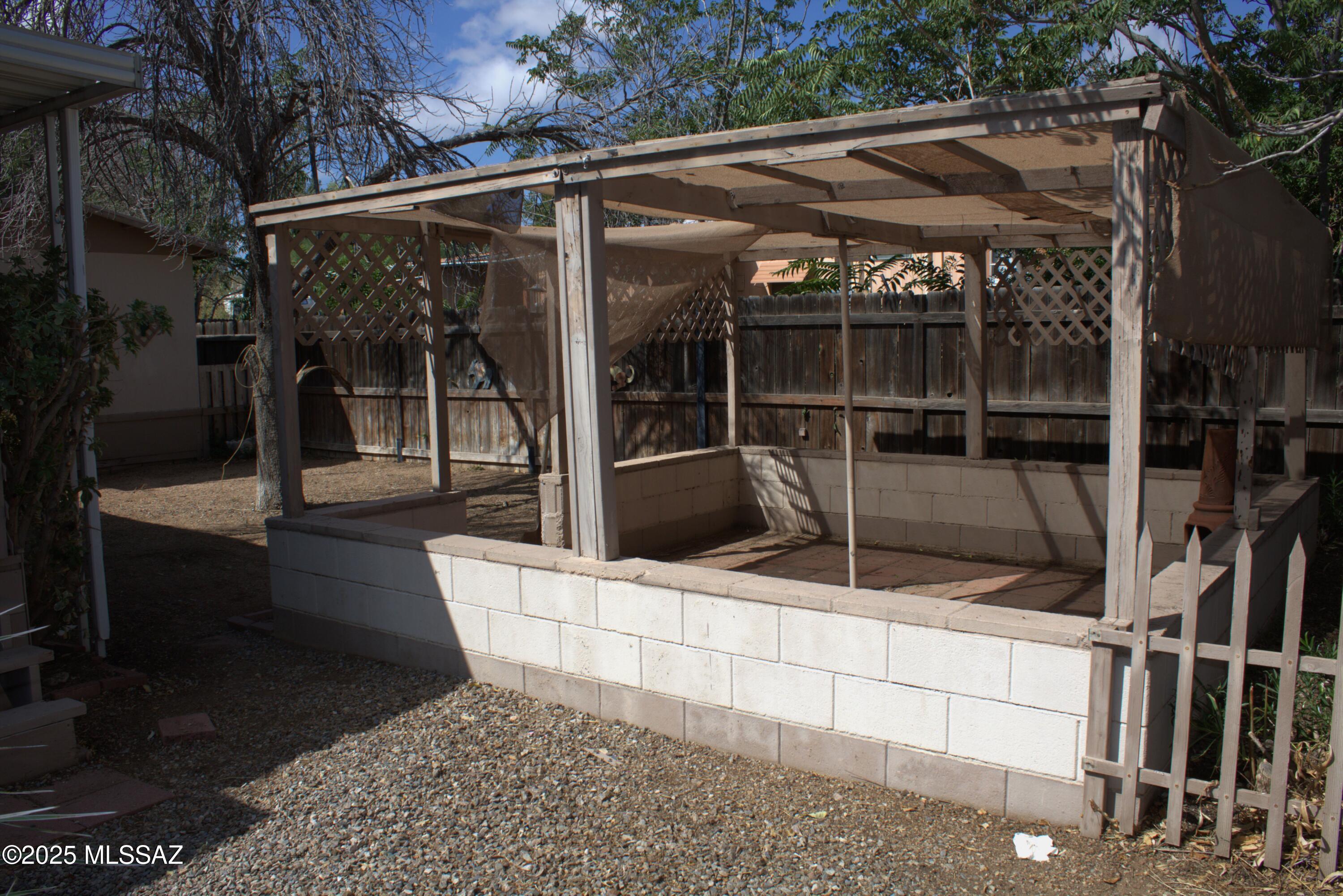 Mescal Lakes - Residential