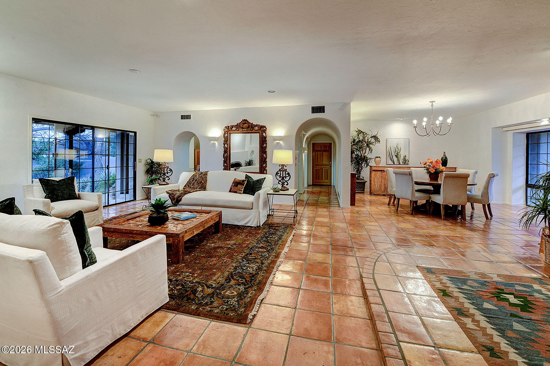 6380 N Valley View Road