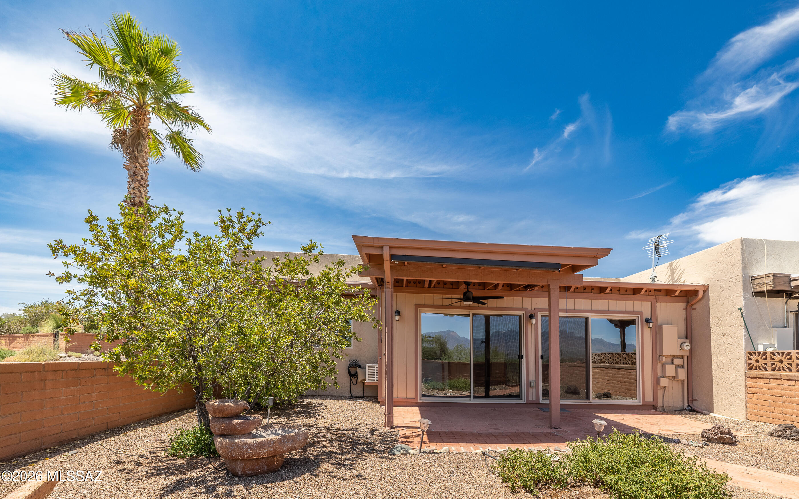 825 W Bella Vista Drive