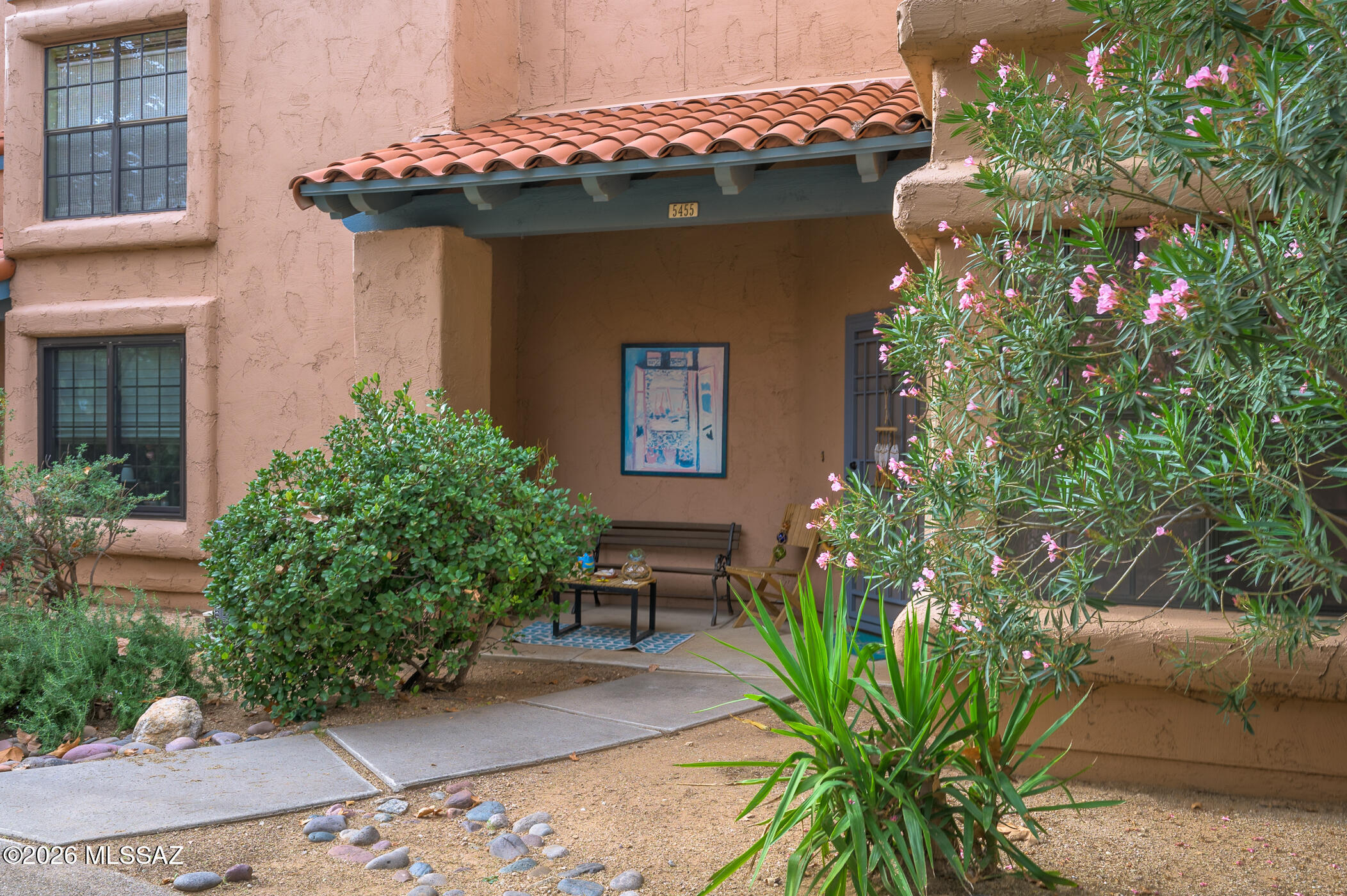 5455 N Via Del Arbolito